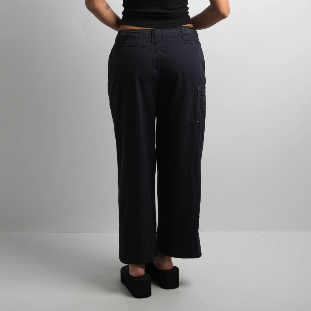 BLACK CROP CARGO PANTS