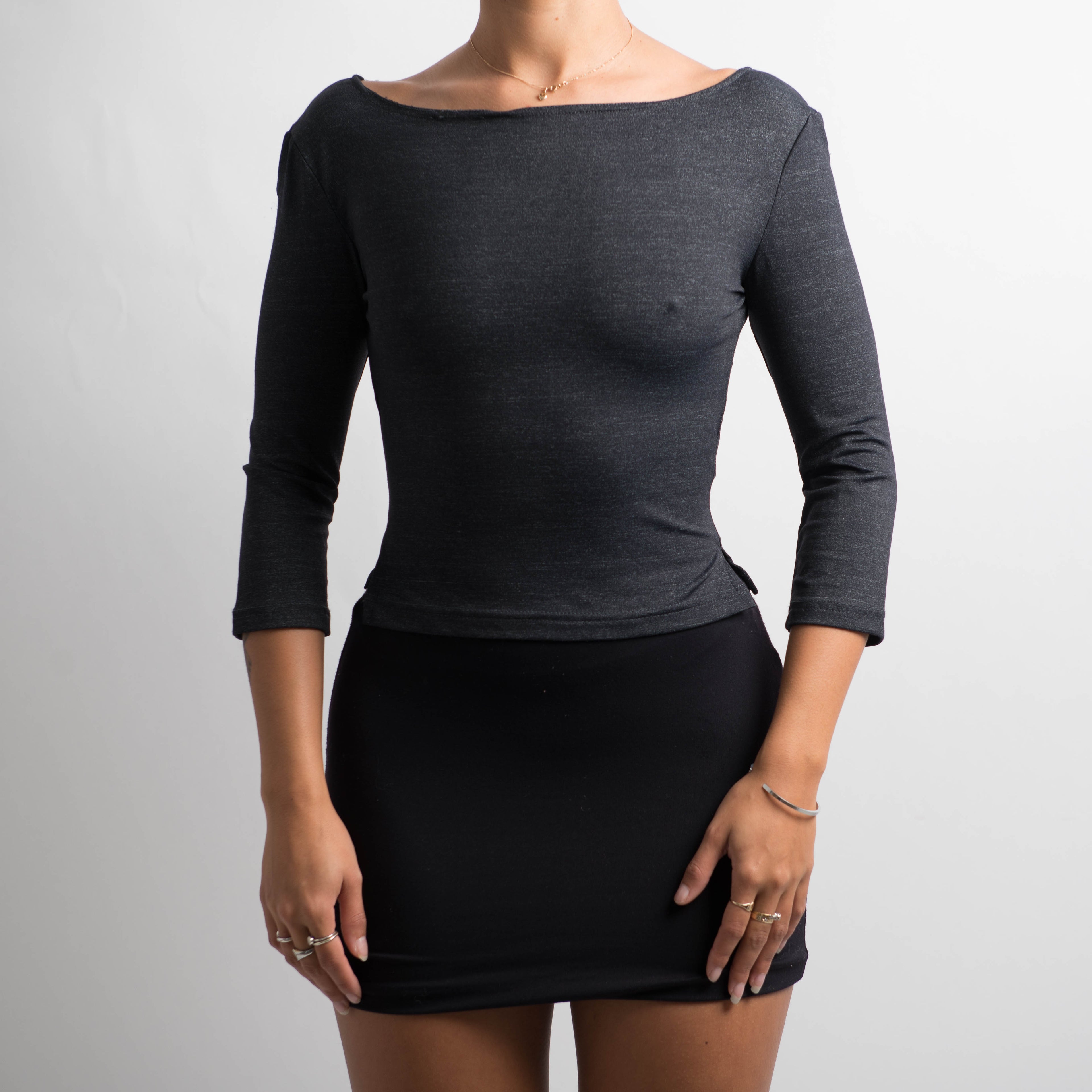 GREY SLINKY 3/4 SLEEVE TOP