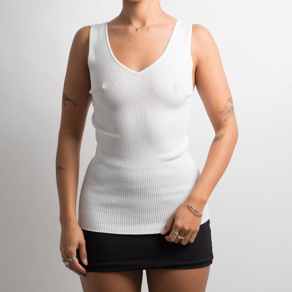 WHITE RIBBED TANK TOP