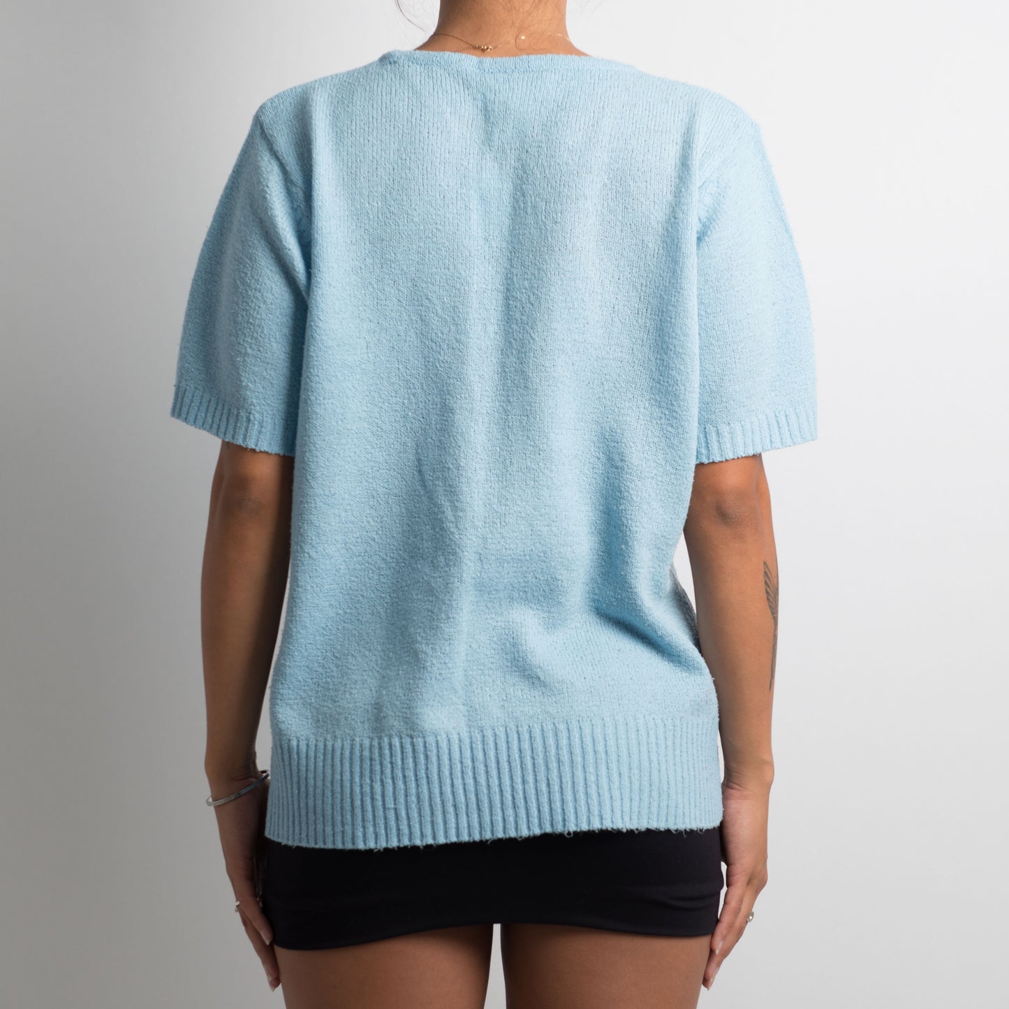 T-SHIRT EN MAILLE BLEU