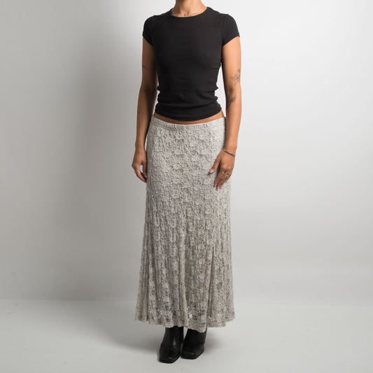 GREY LACE LONGLINE SKIRT