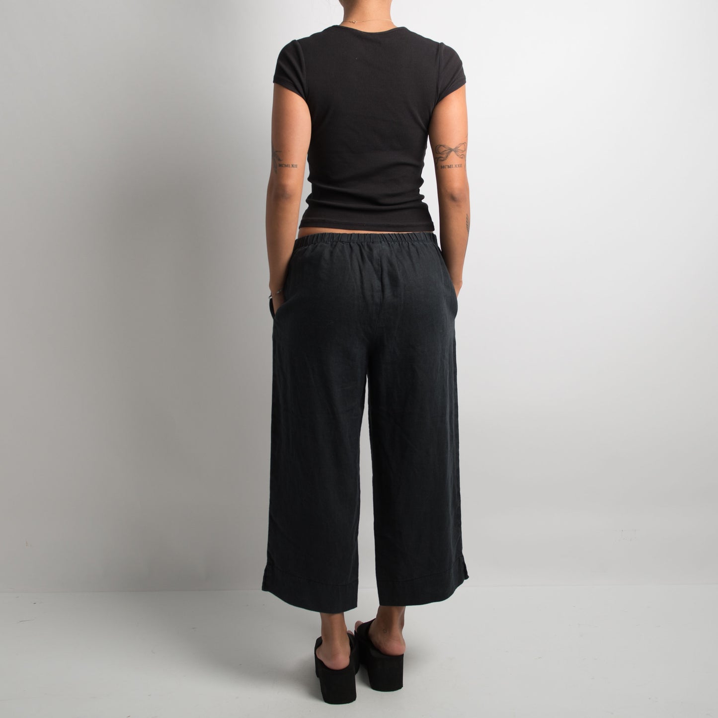 NAVY LINEN PANTS