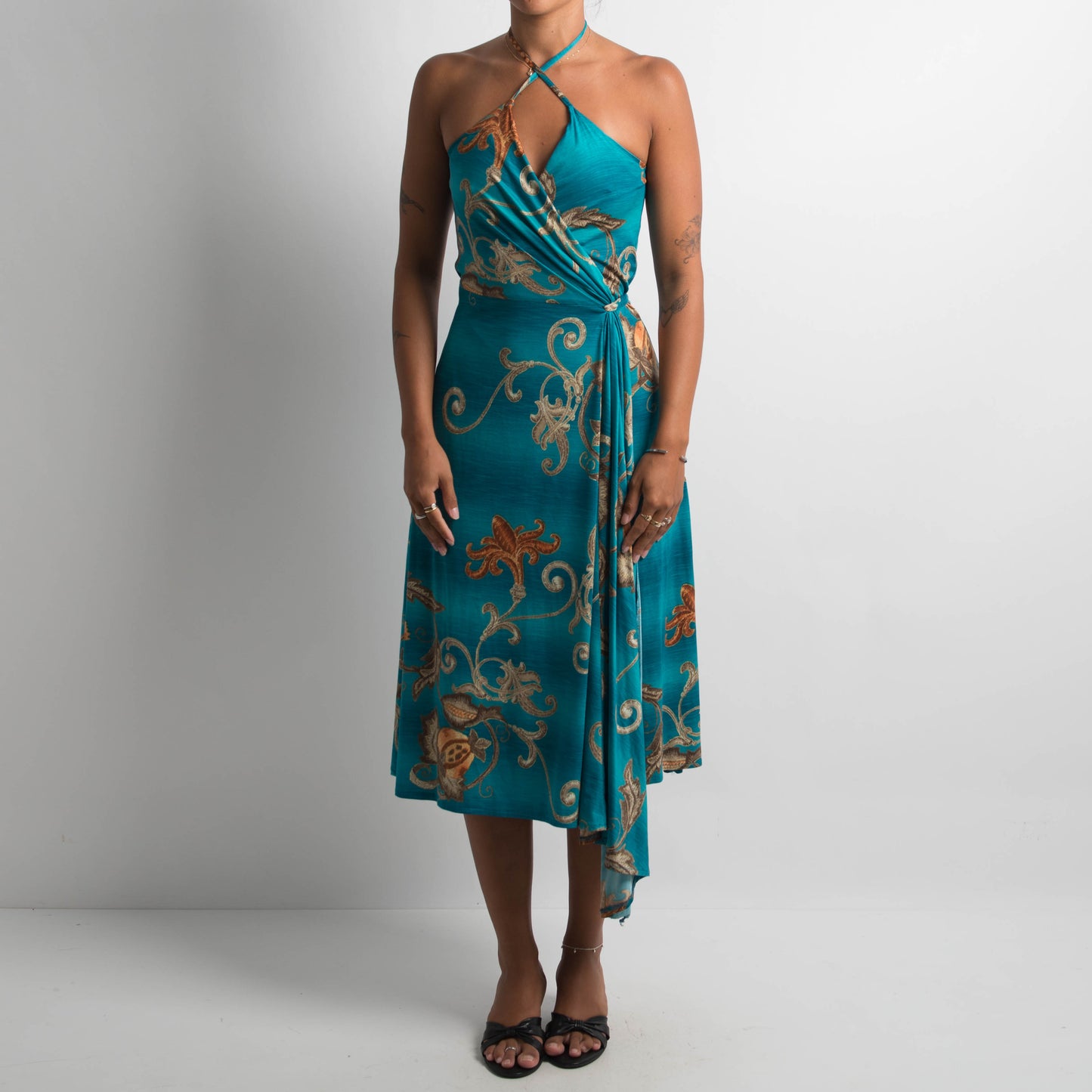 SLINKY PATTERNED WRAP DRESS