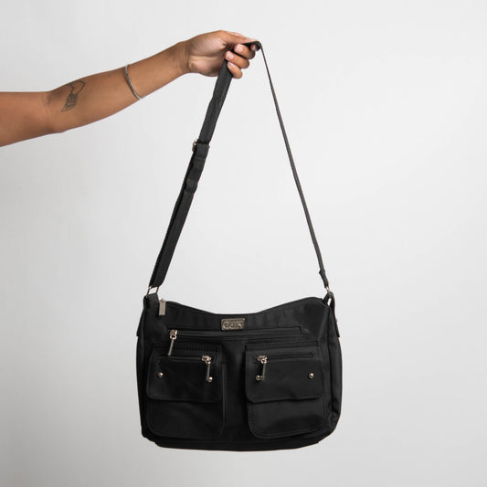 BLACK MESSENGER BAG