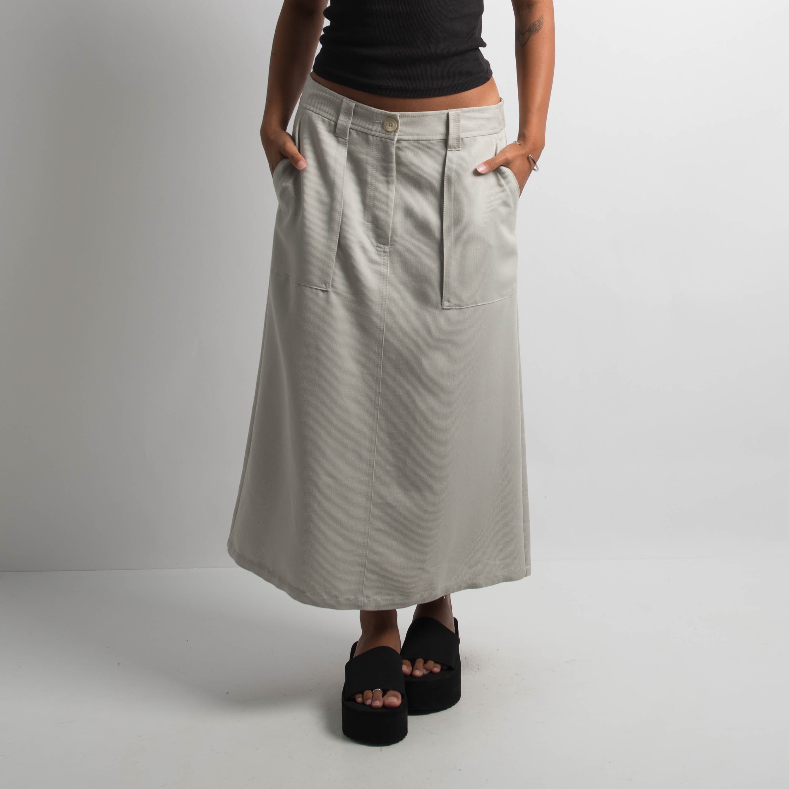 CREAM RIBBED LONGLINE SKIRT