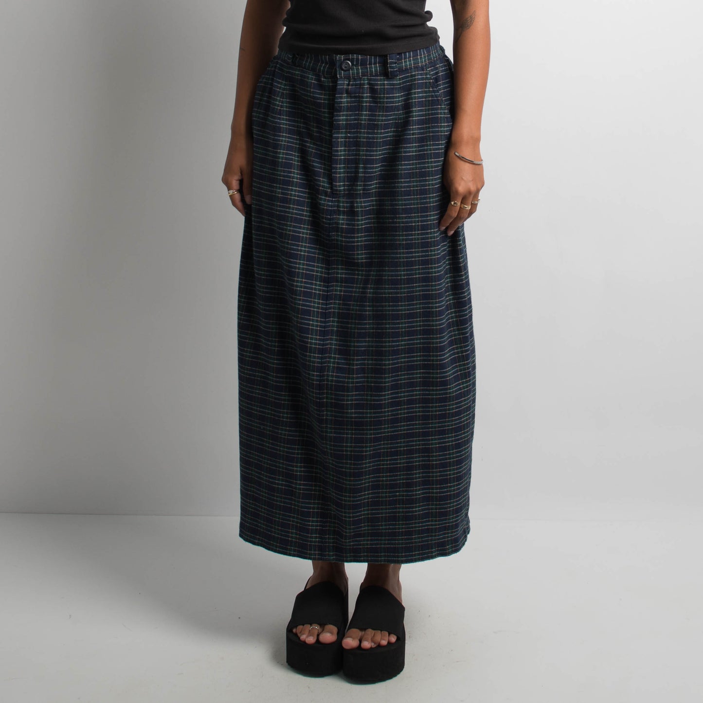 PLAID LONGLINE SKIRT