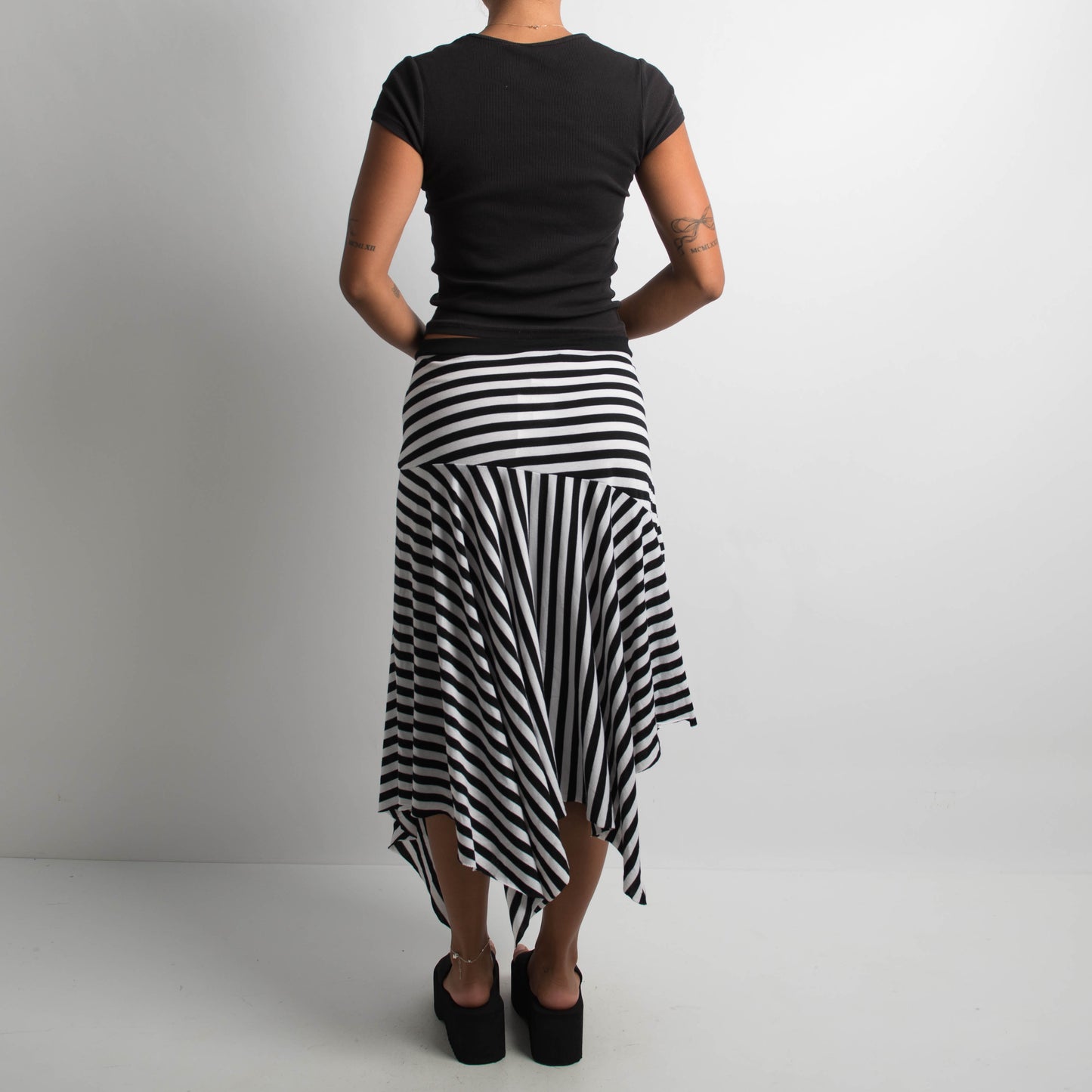 ASYMMETRIC STRIPED MIDI SKIRT