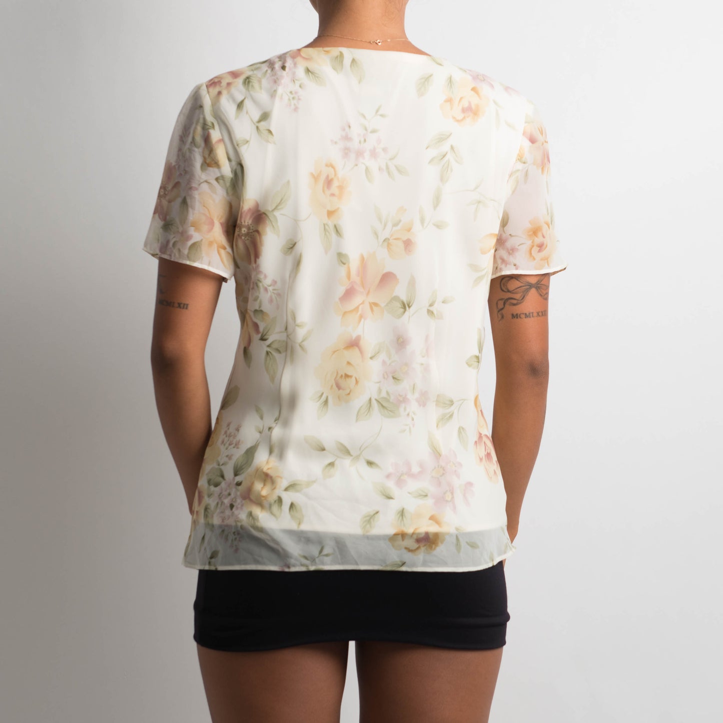 PALE YELLOW FLORAL TOP