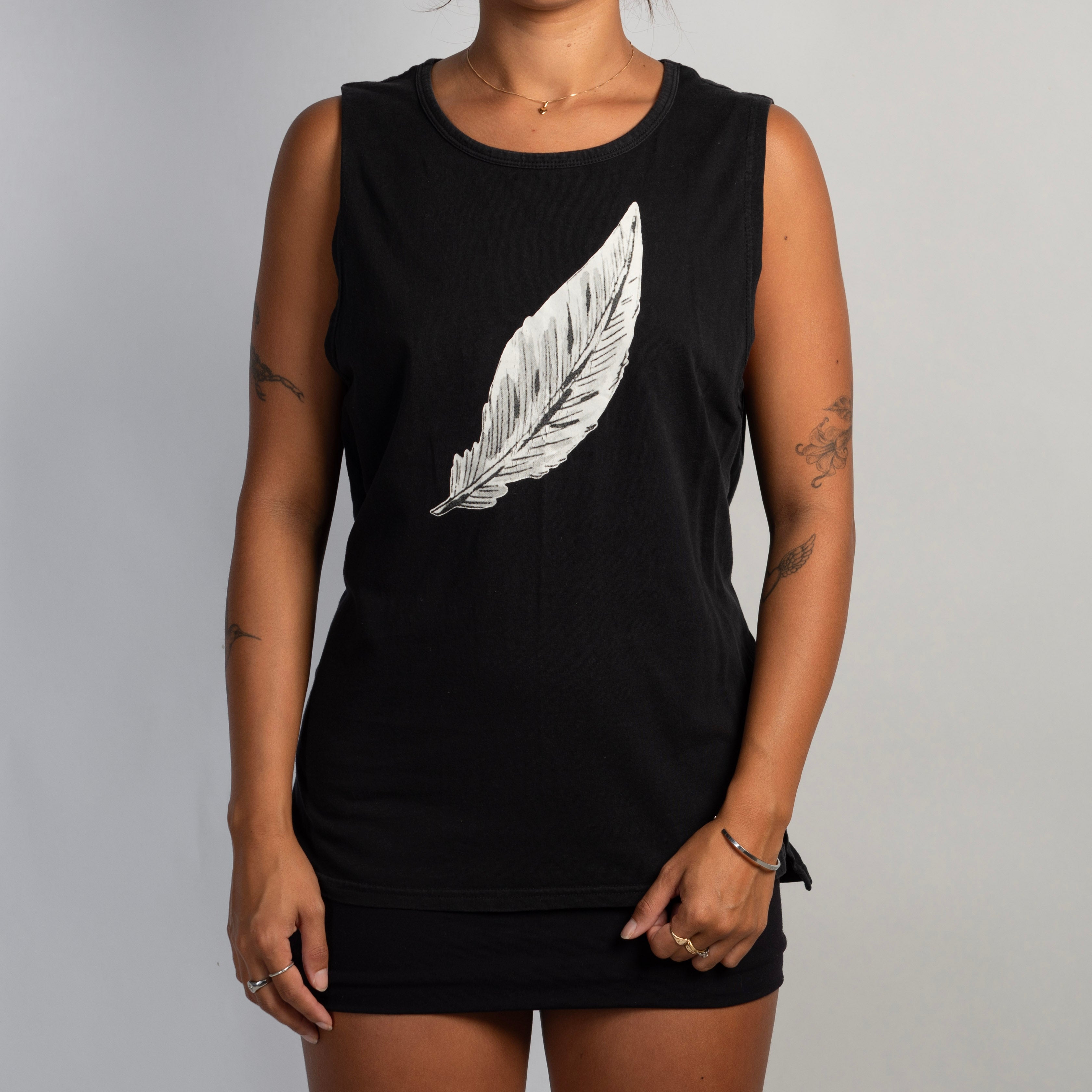 FEATHER SLEEVELESS TOP – BEAN BY JESS