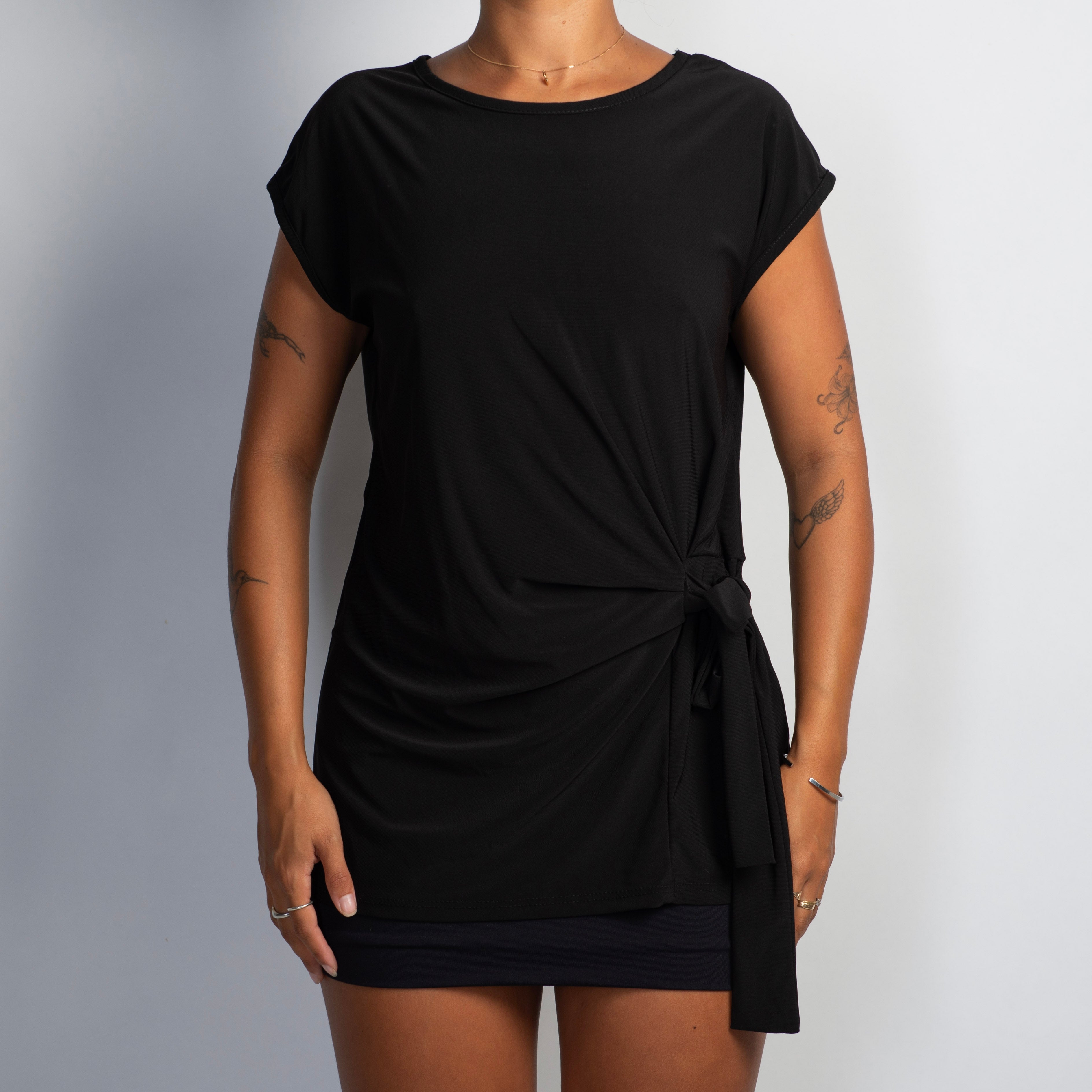 BLACK KNOT FRONT SHIRT