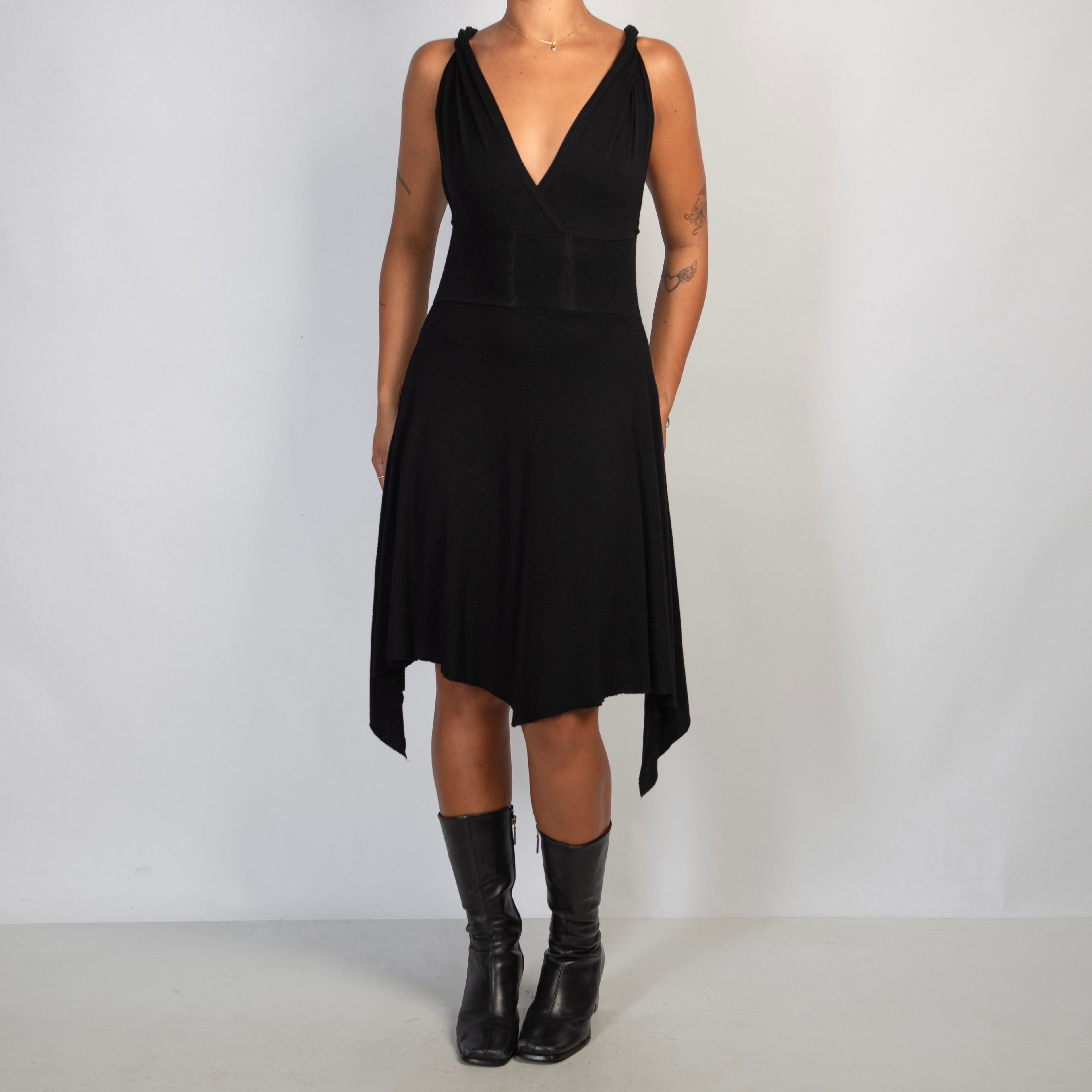 BLACK MIDI DRESS