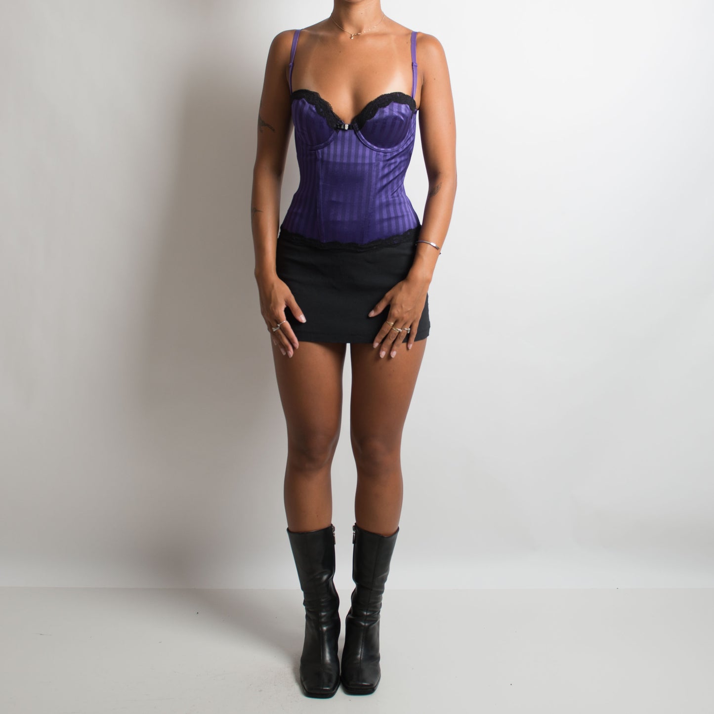 BUSTIER À RAYURES VIOLETTES