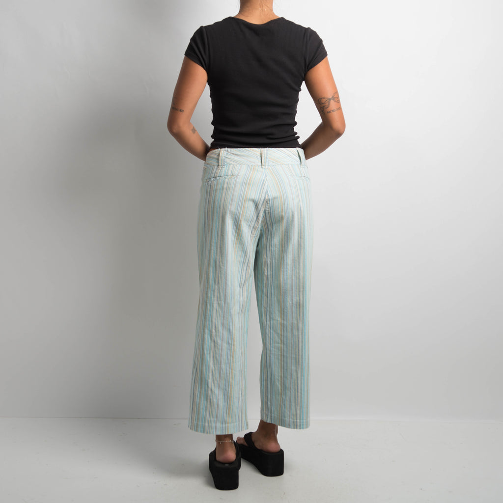 BLUE STRIPED CROP PANTS