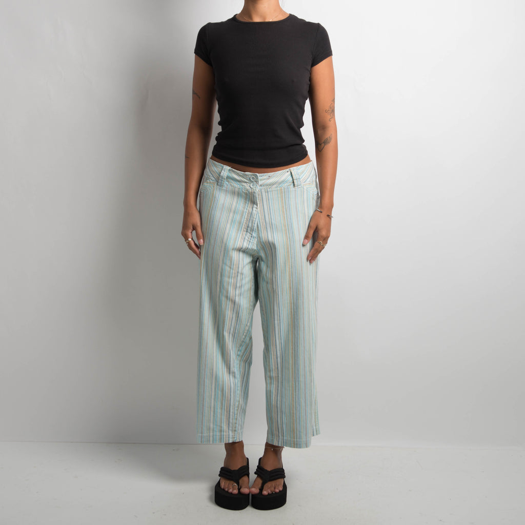 BLUE STRIPED CROP PANTS