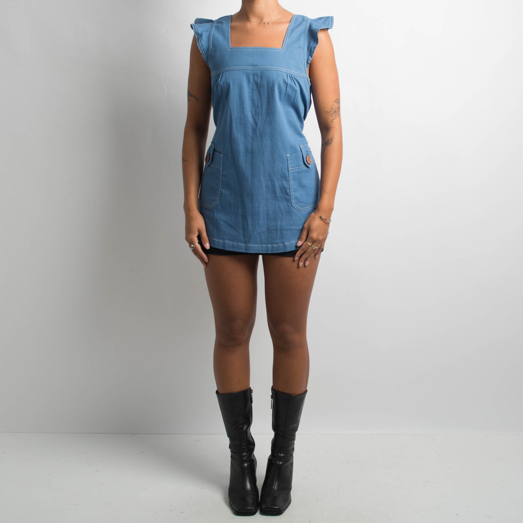 BLUE SQUARE NECK TOP