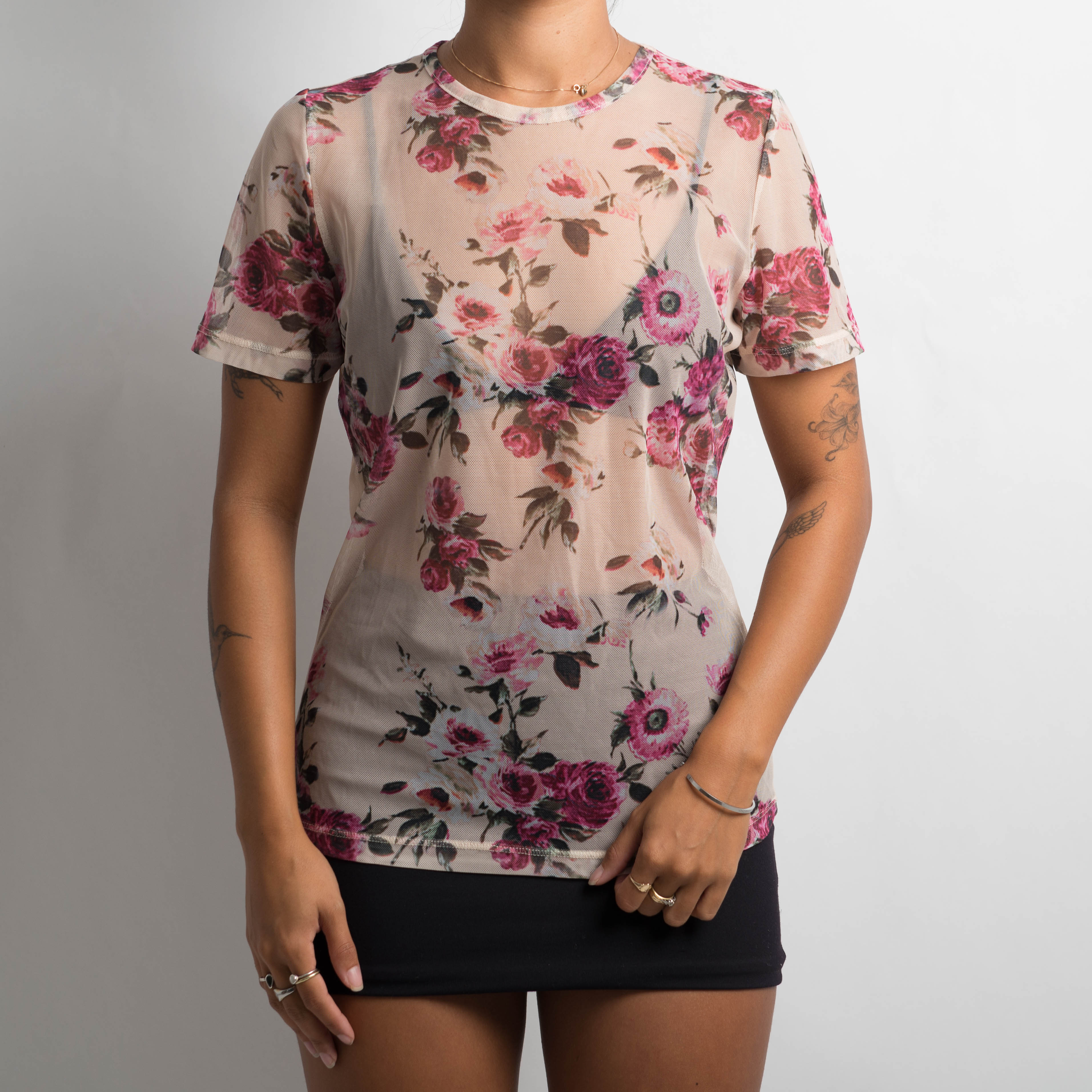 FLORAL MESH BABY TEE