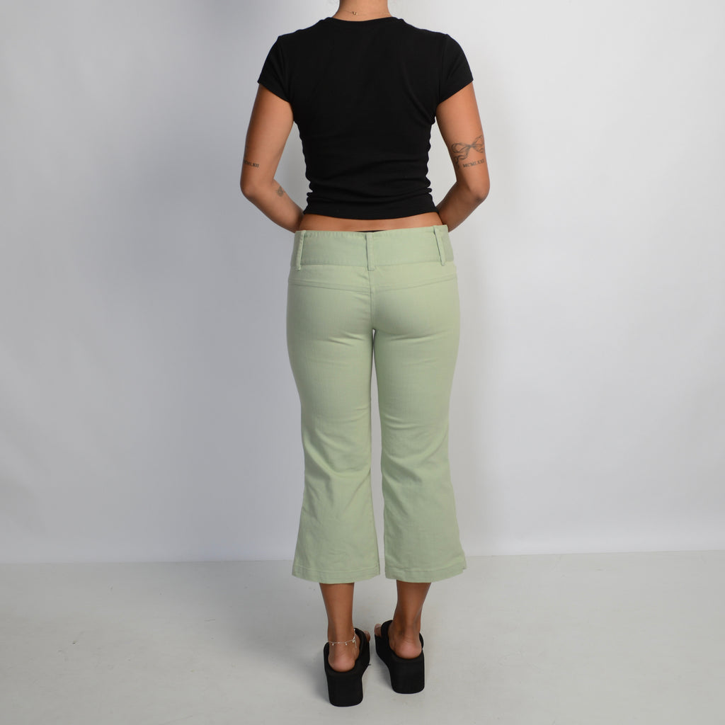 GREEN FLARE CAPRI PANTS
