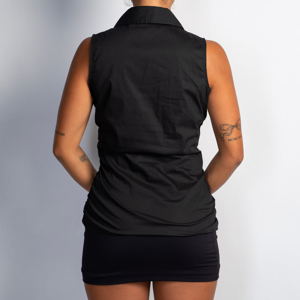 BLACK RUFFLE BLOUSE