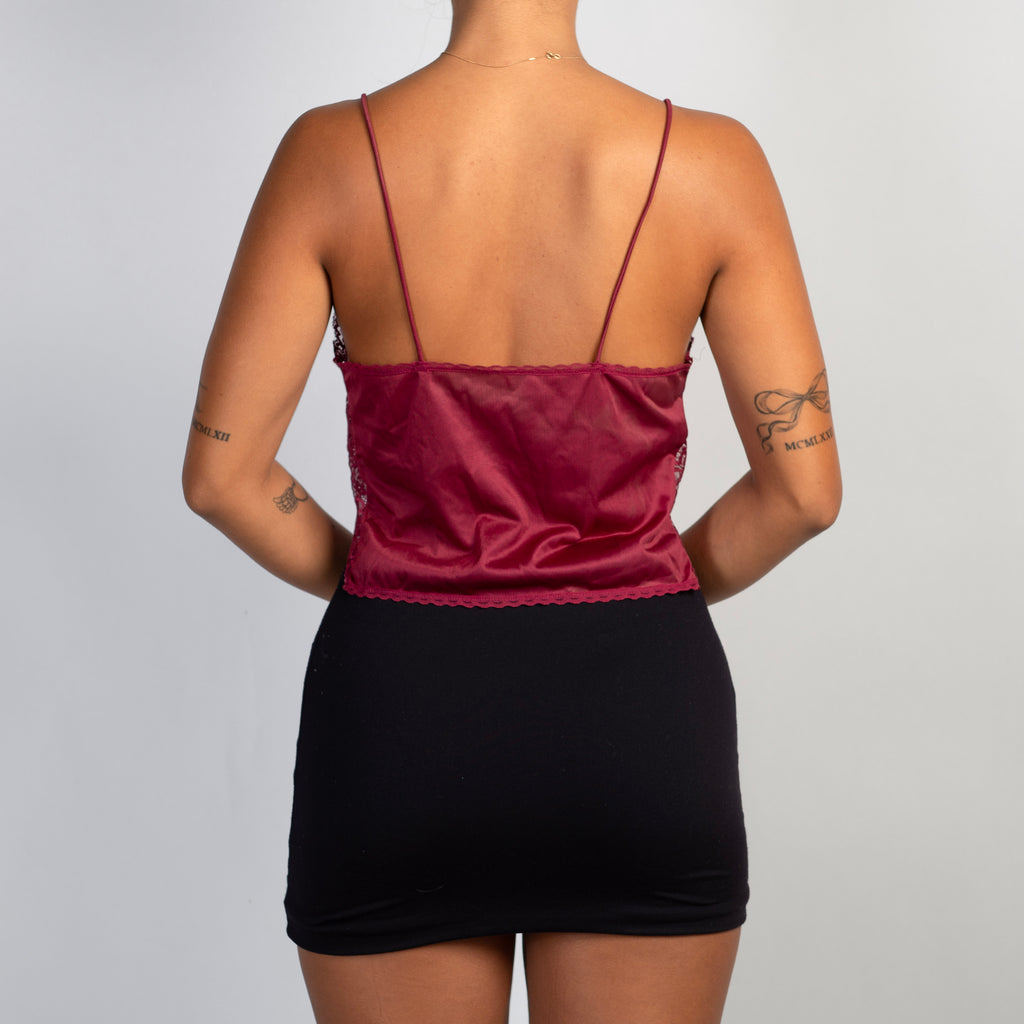 MAROON LACE CROP TOP