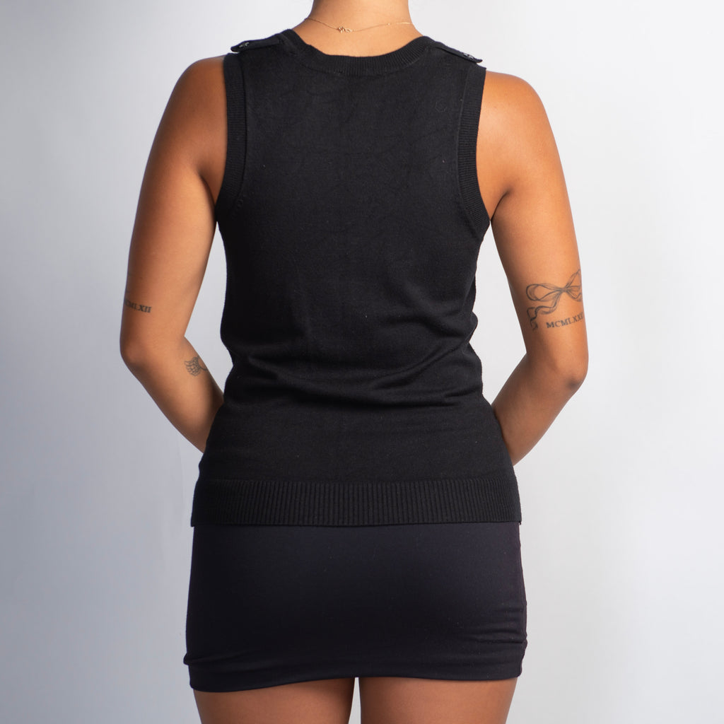 BLACK KNIT VEST