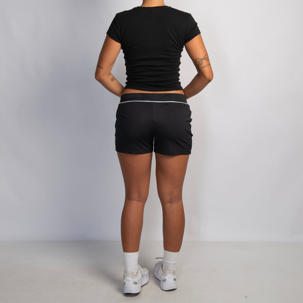 MID RISE ACTIVE SHORTS