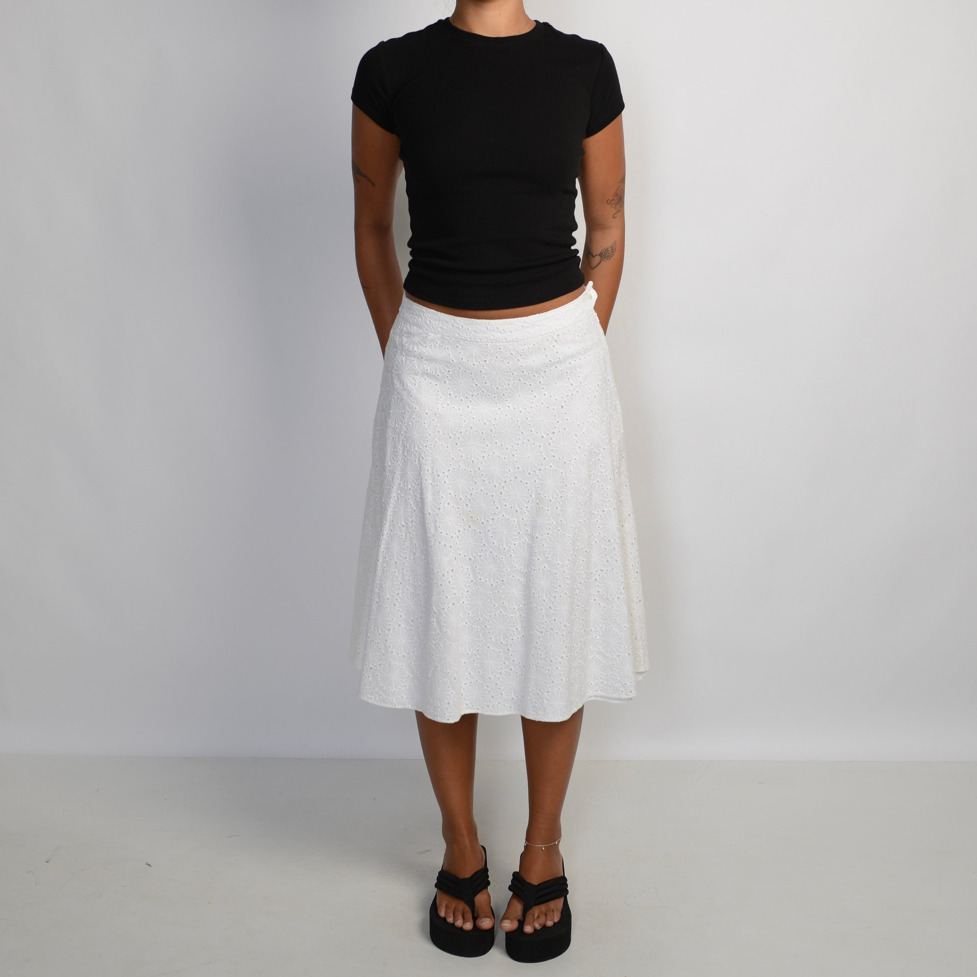 WHITE BRODERIE SKIRT