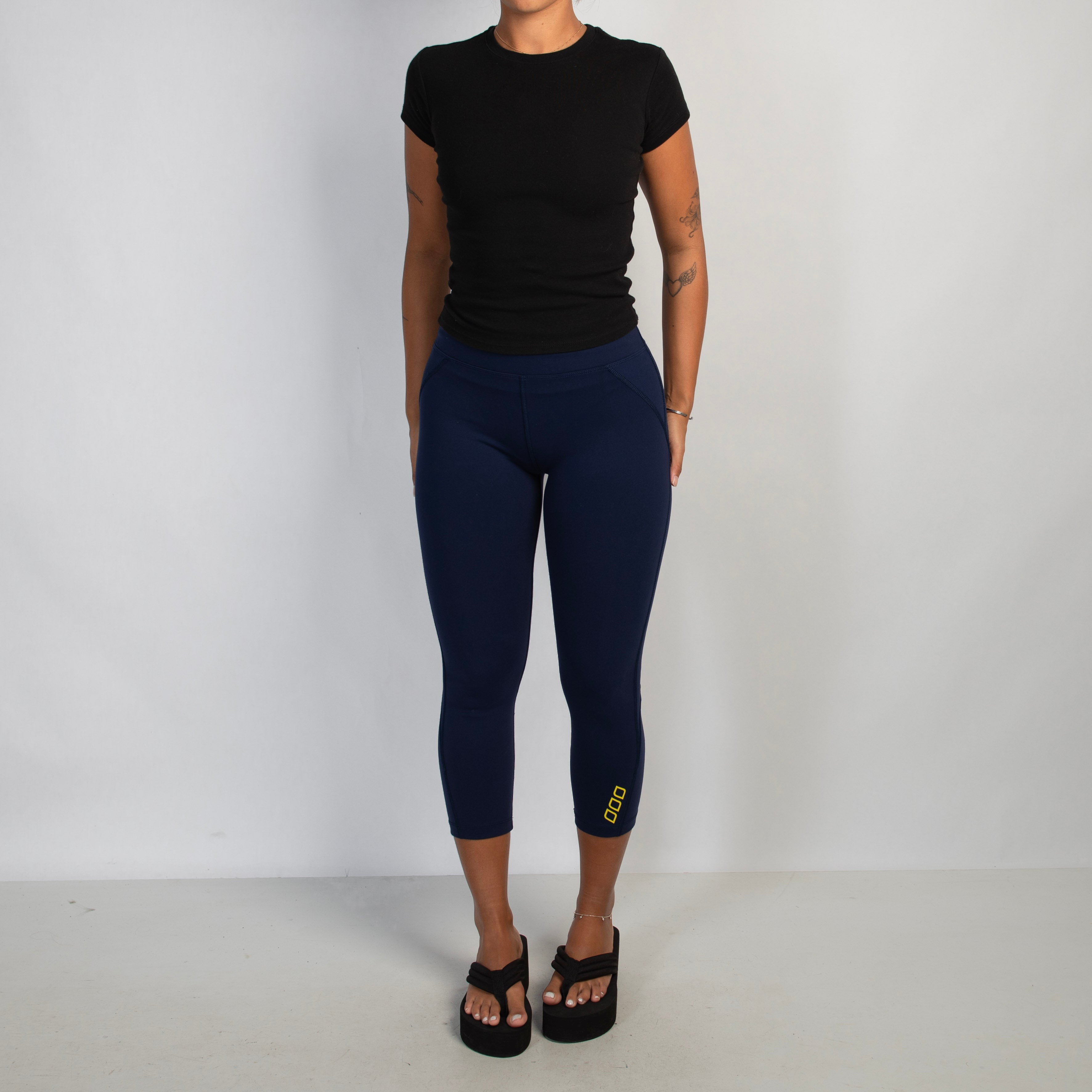 NAVY CAPRI TIGHTS