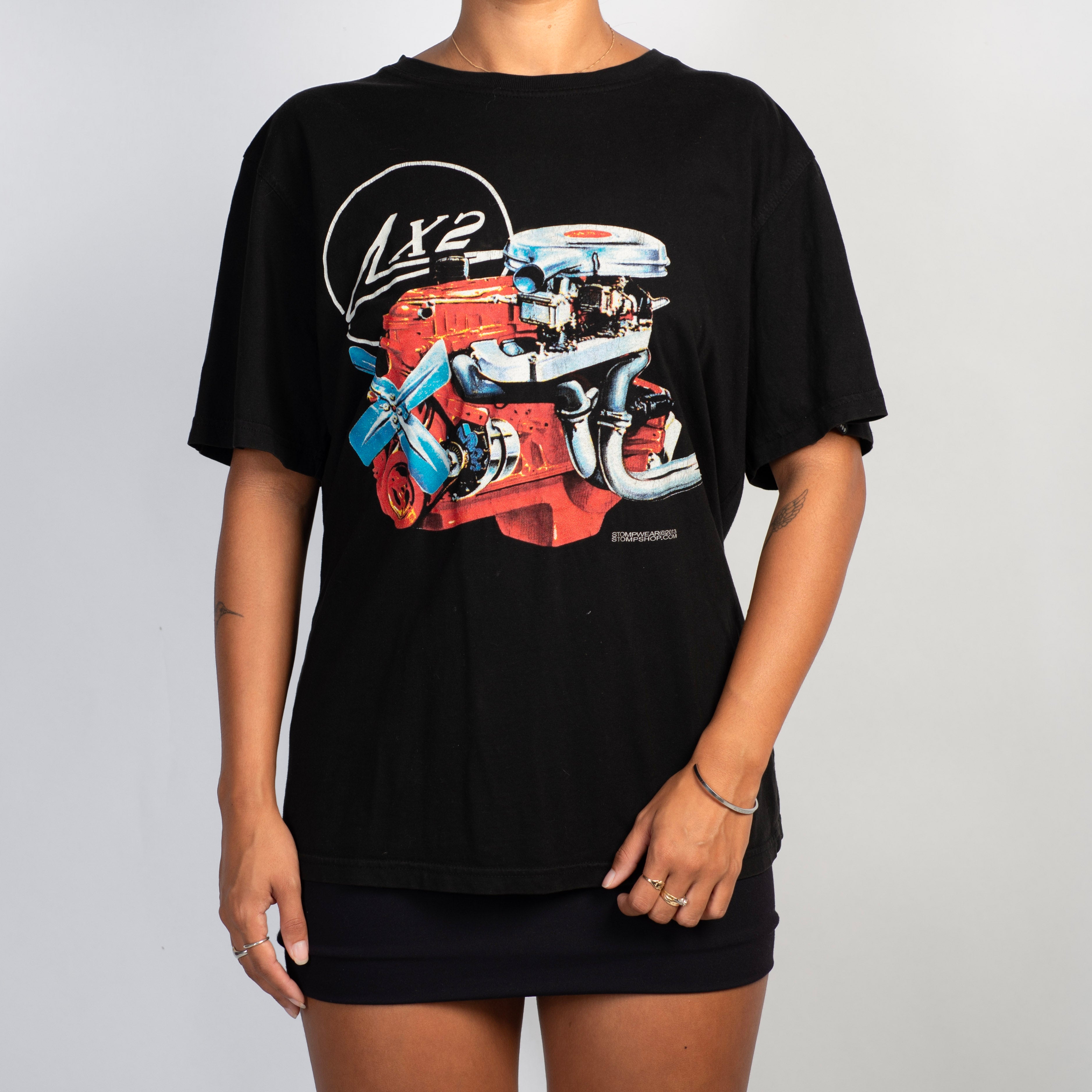 BLACK GRAPHIC TSHIRT