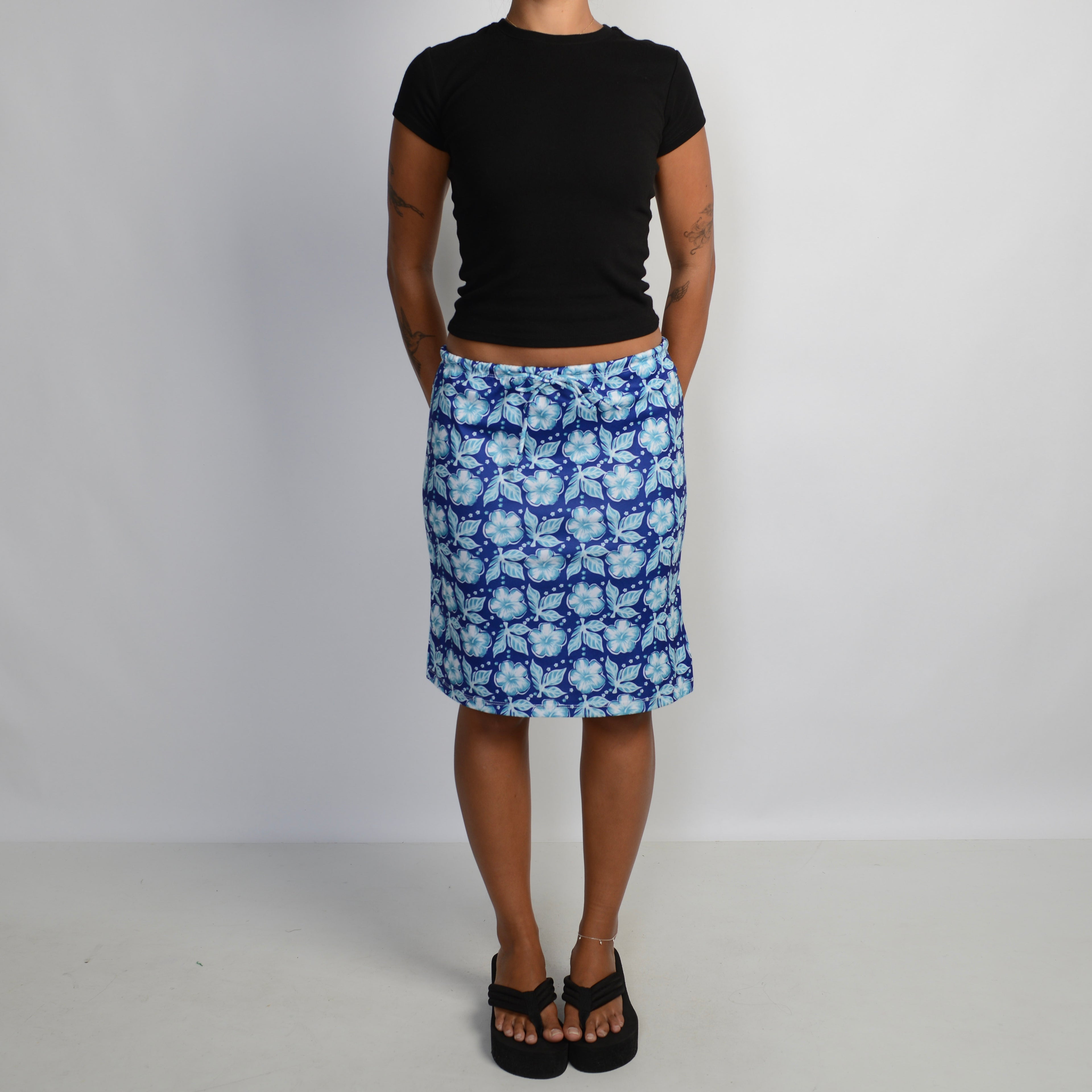 BLUE FLORAL DRAWSTRING SKIRT