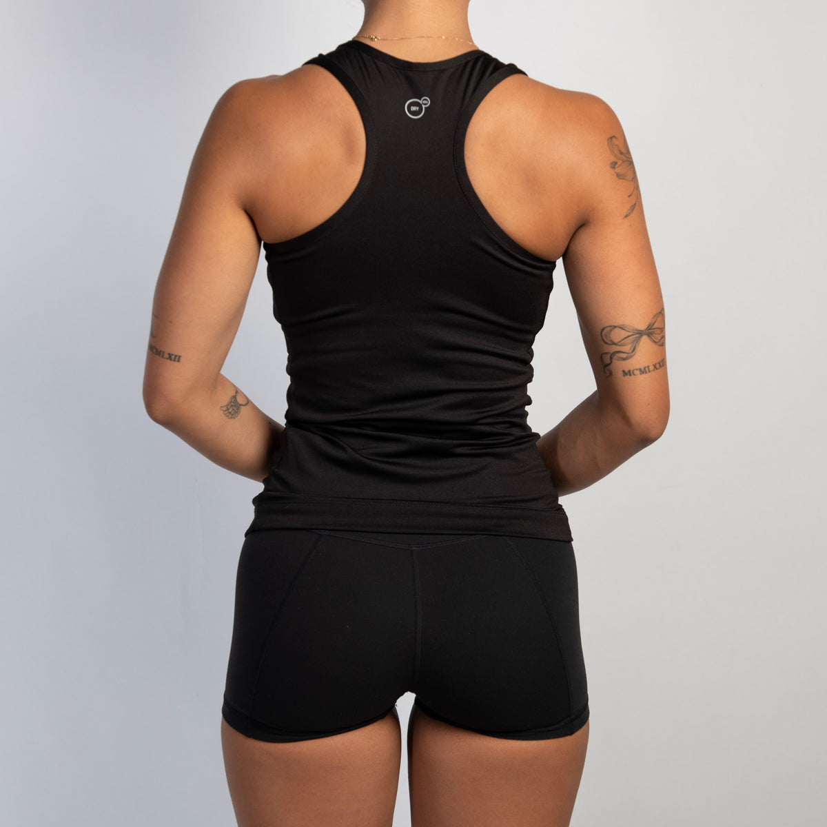 BLACK ACTIVE TANK TOP