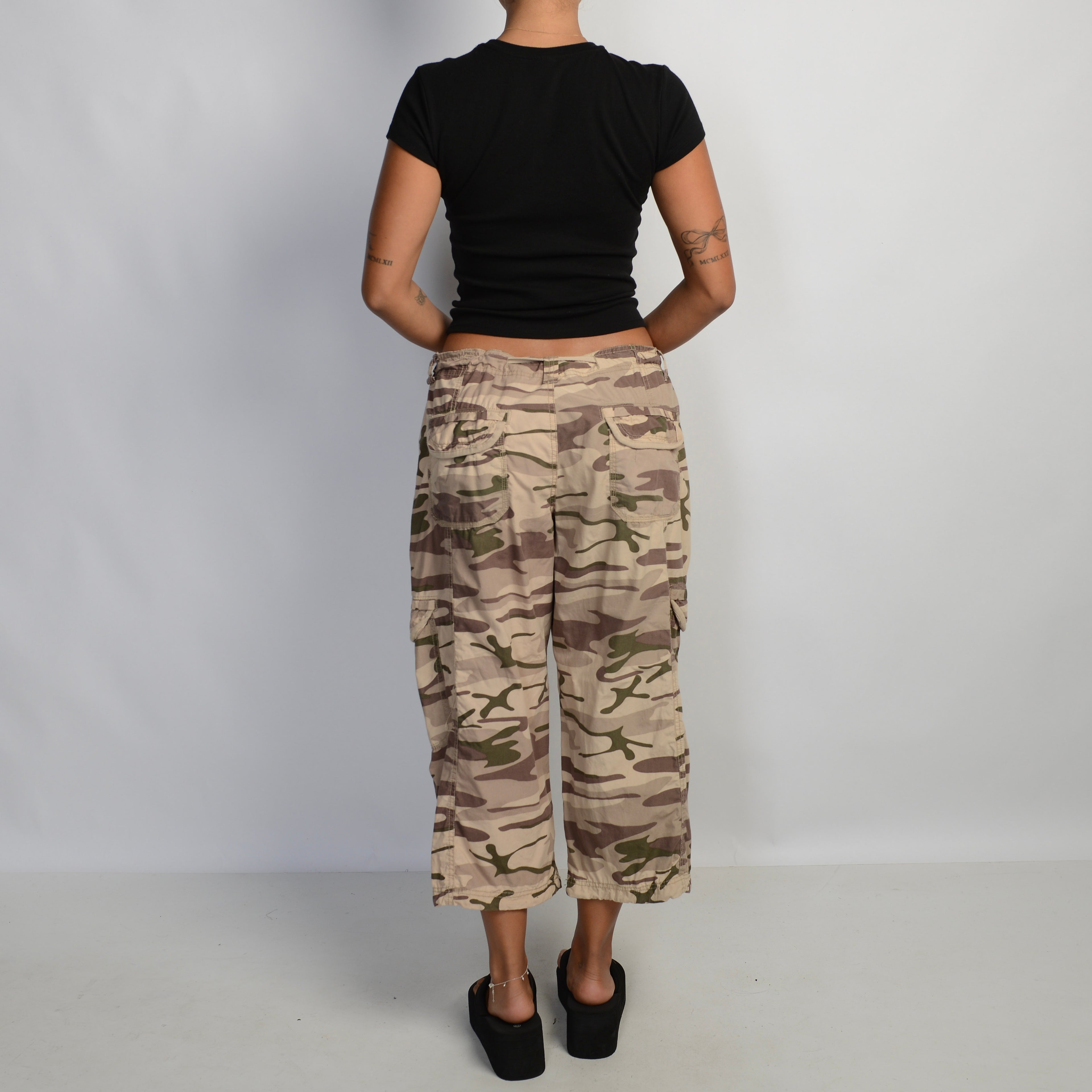 BROWN CAMOUFLAGE CROP PANTS