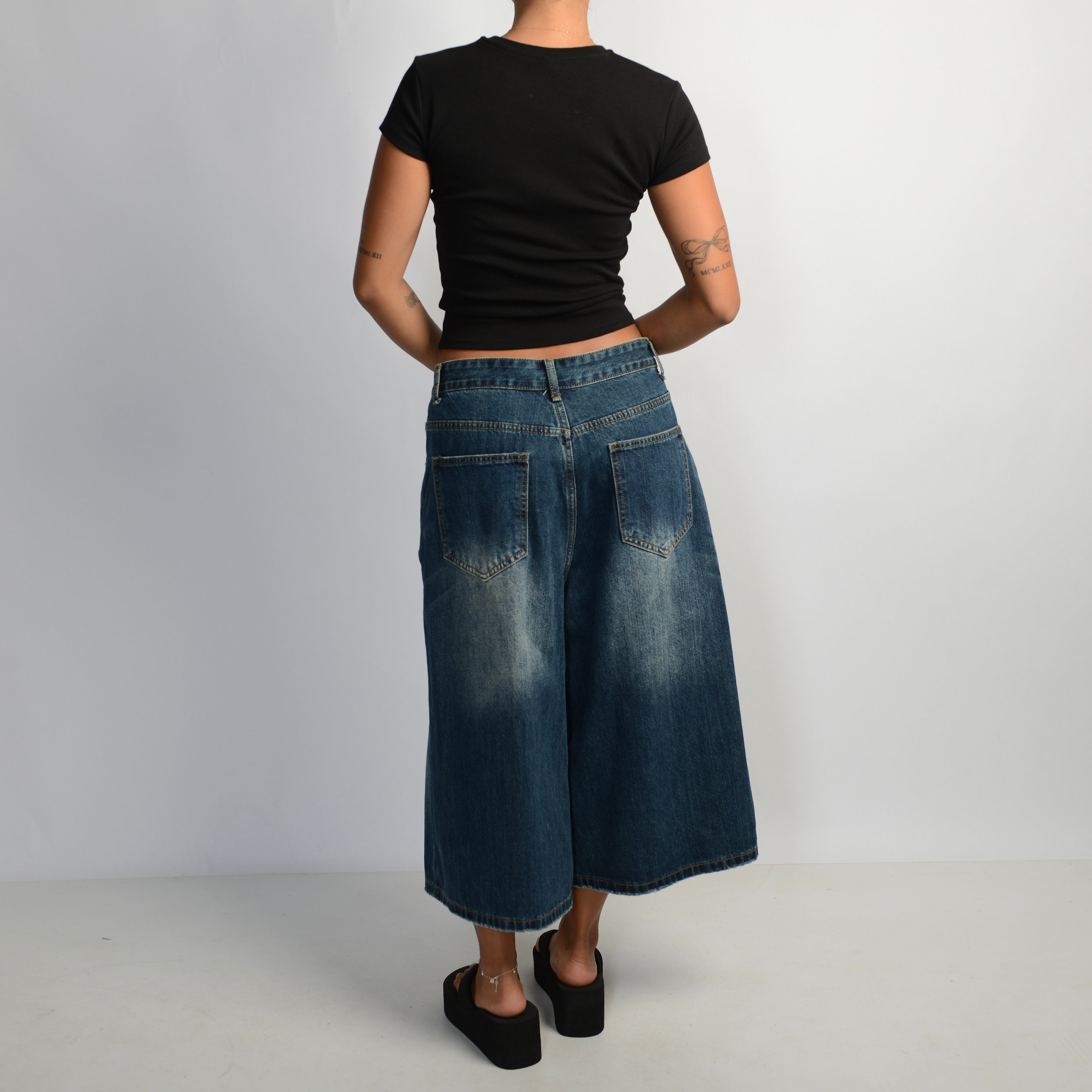 ULTRA WIDE LEG CROP JEANS