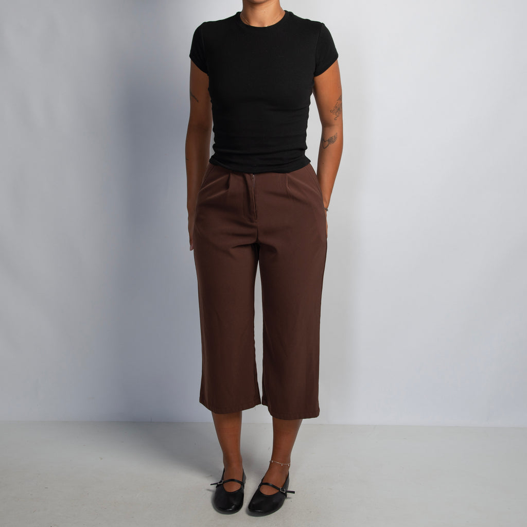 BROWN CROP TROUSERS
