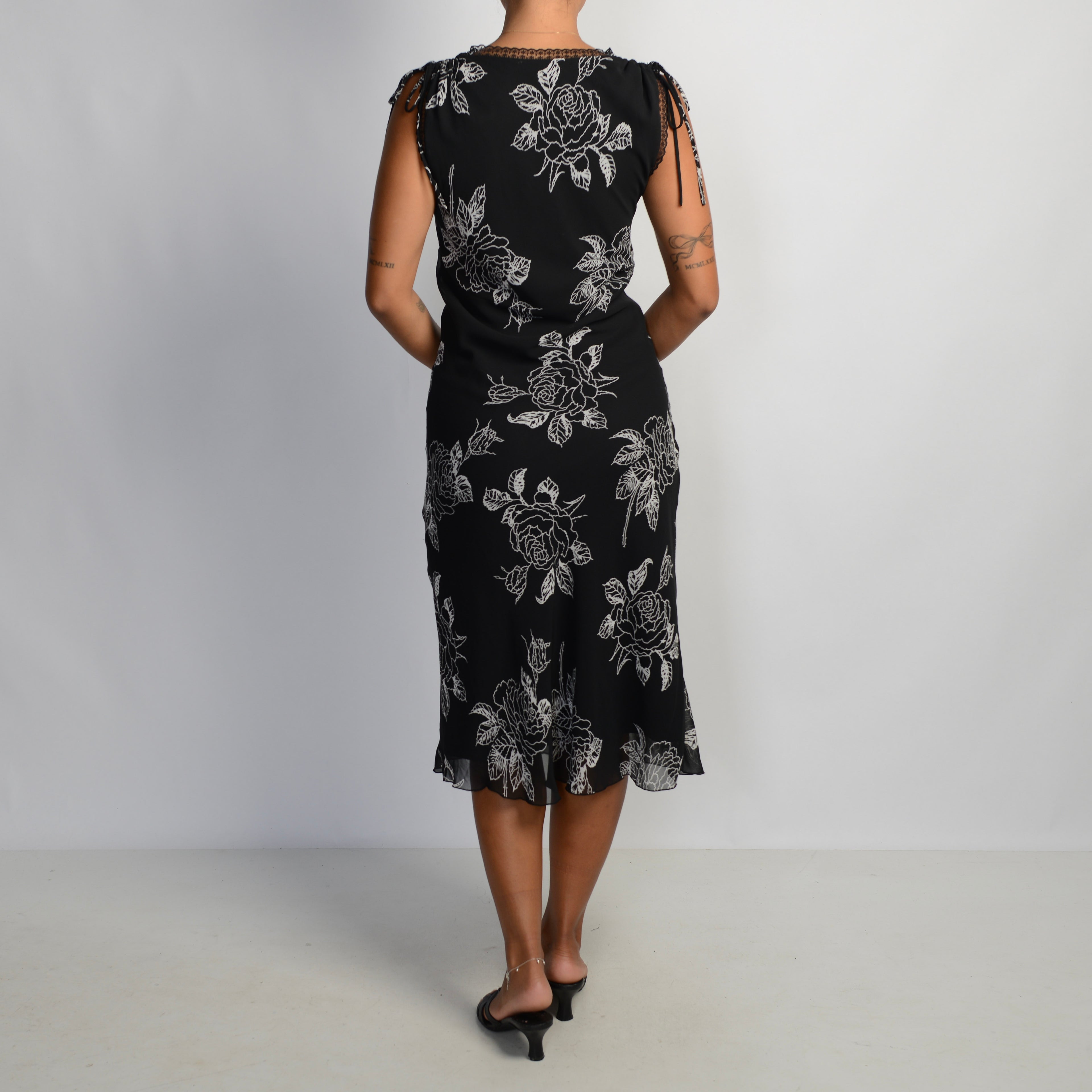 B&W FLORAL MIDI DRESS