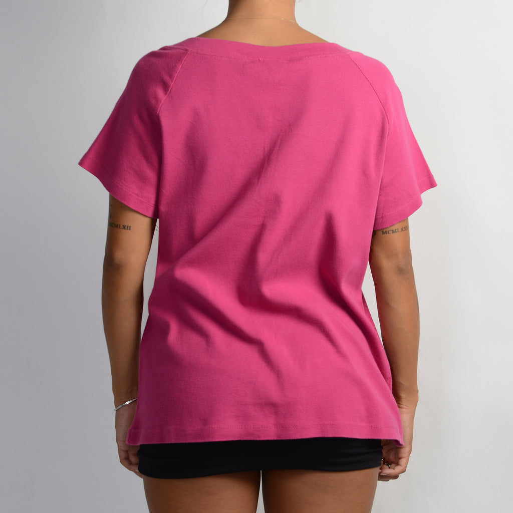 HOT PINK VNECK TEE
