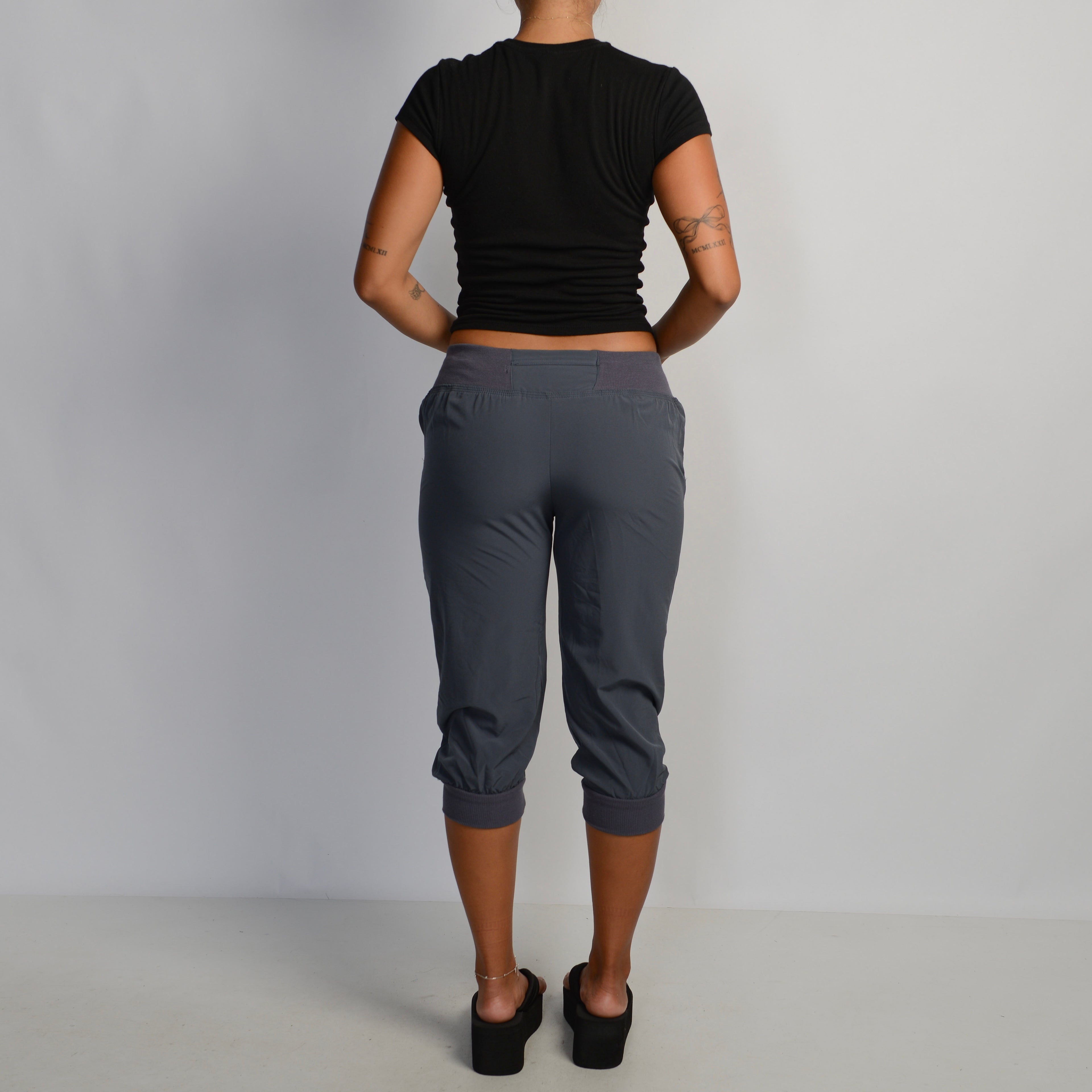 SLATE GREY CROP PANTS