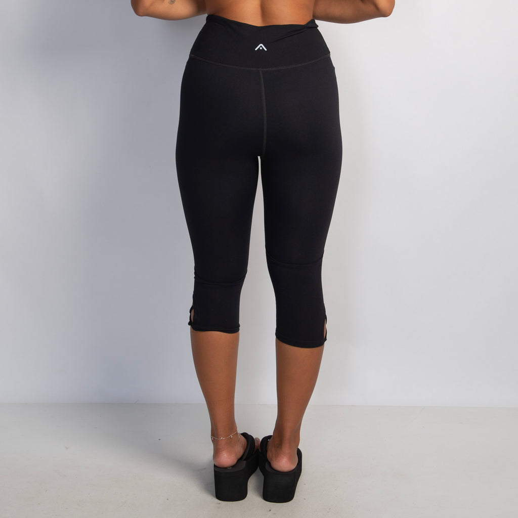 BLACK CUT OUT 3/4 TIGHTS