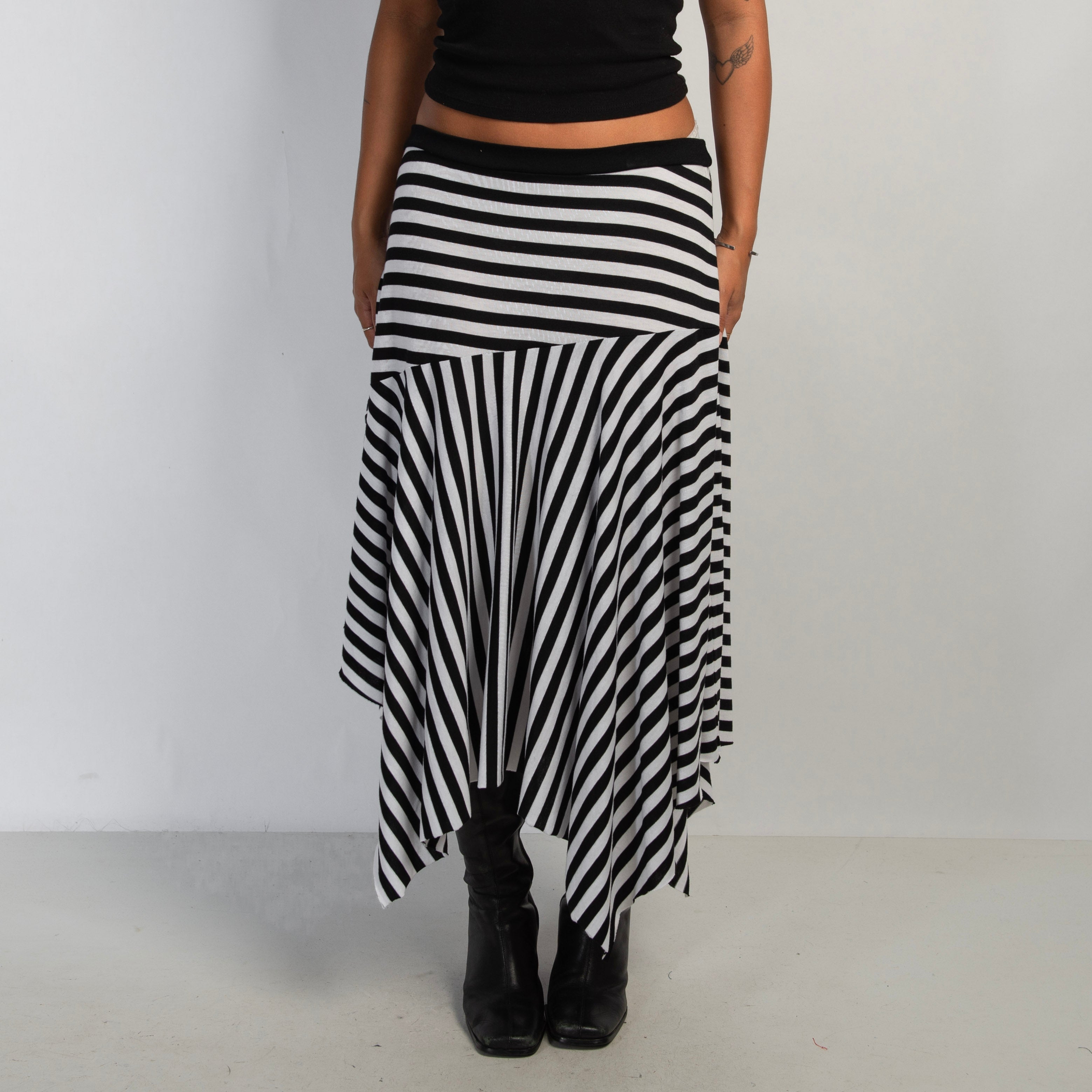 B&W STRIPE MIDI SKIRT
