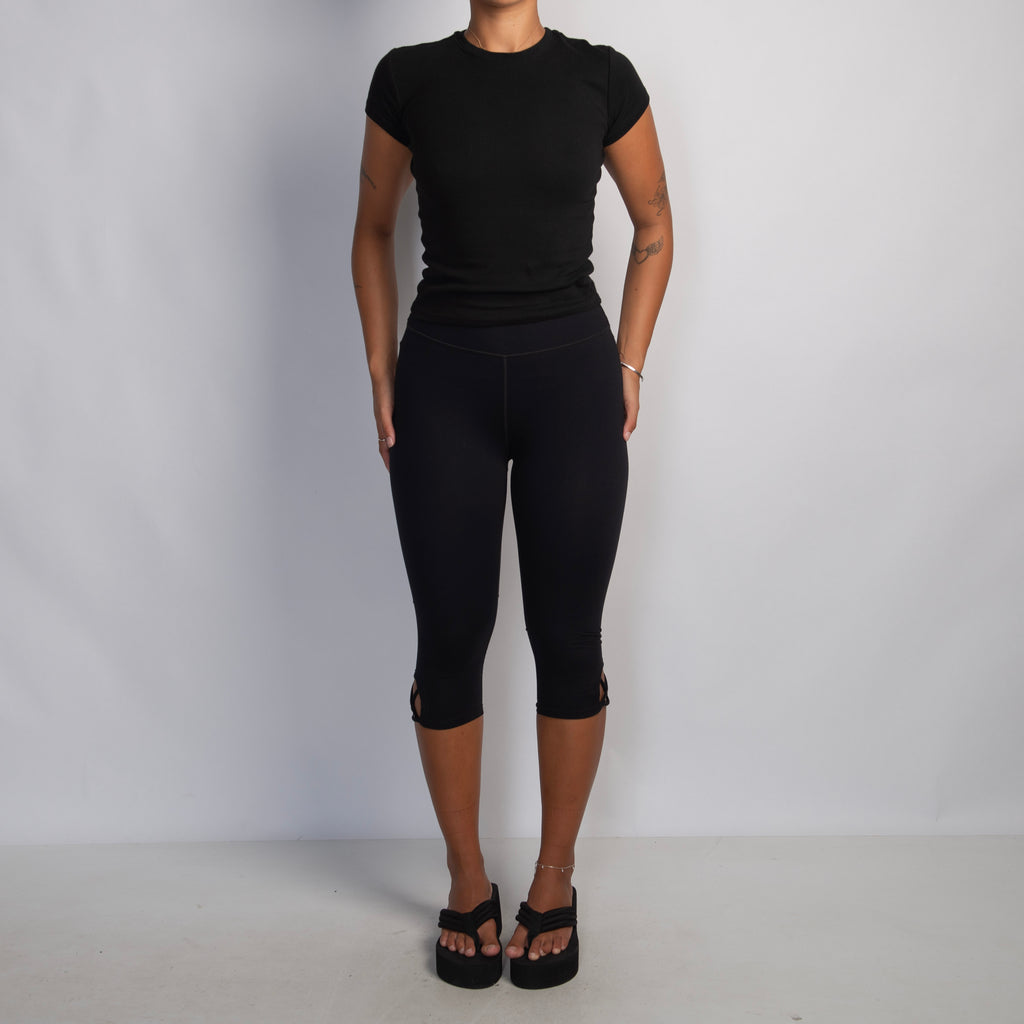 BLACK CUT OUT 3/4 TIGHTS