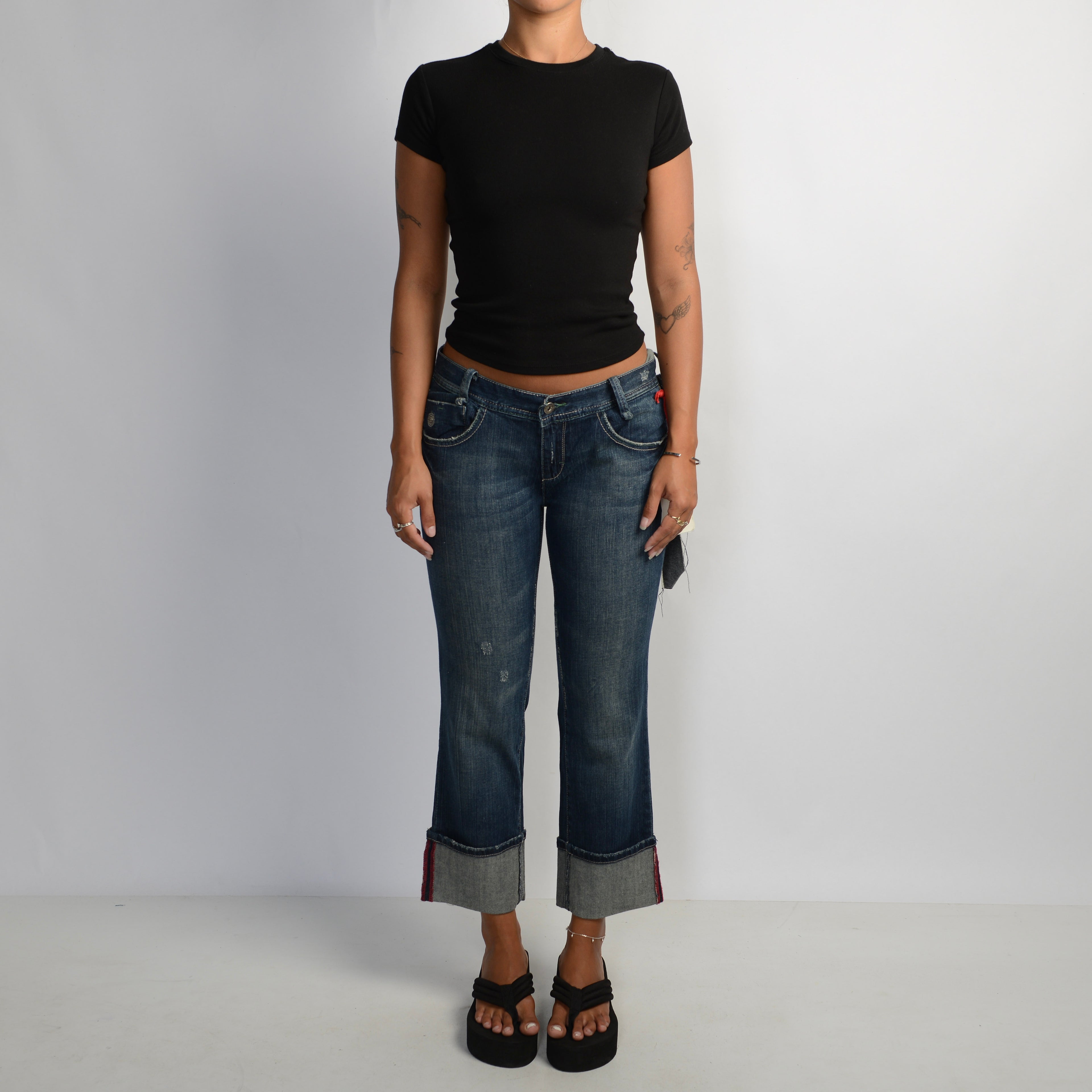 CUFF CAPRI JEANS