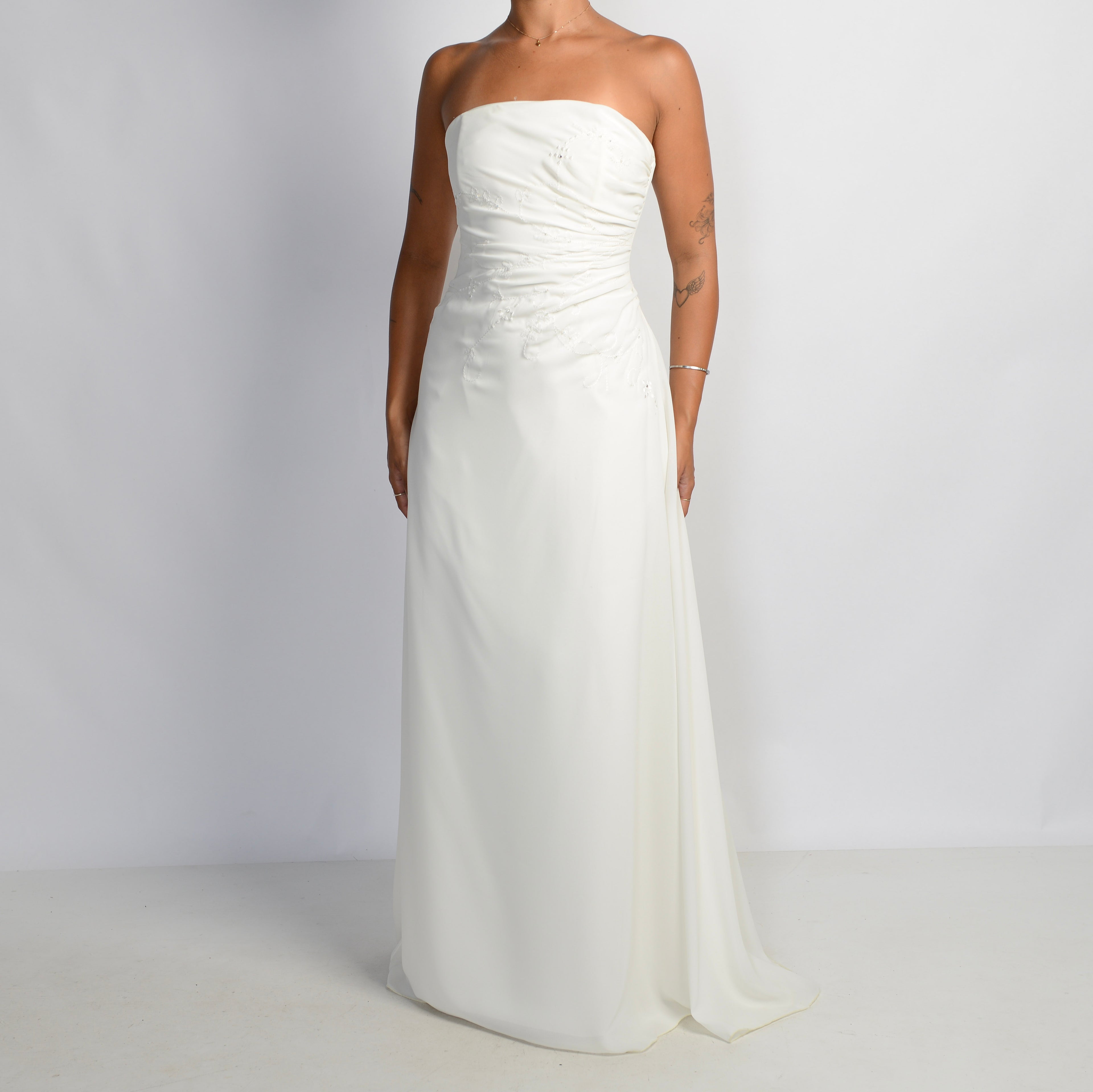 IVORY STRAPLESS GOWN