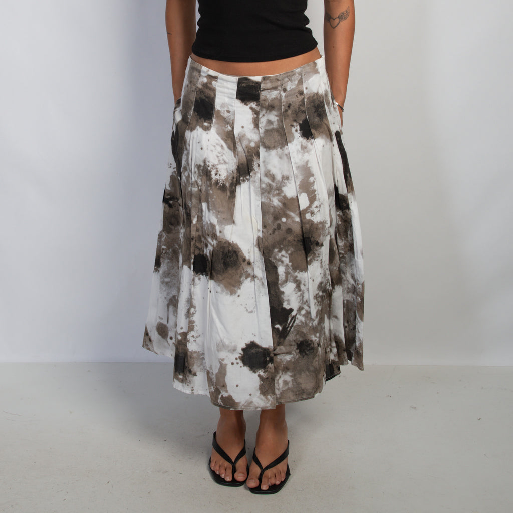 PATTERN MIDI SKIRT