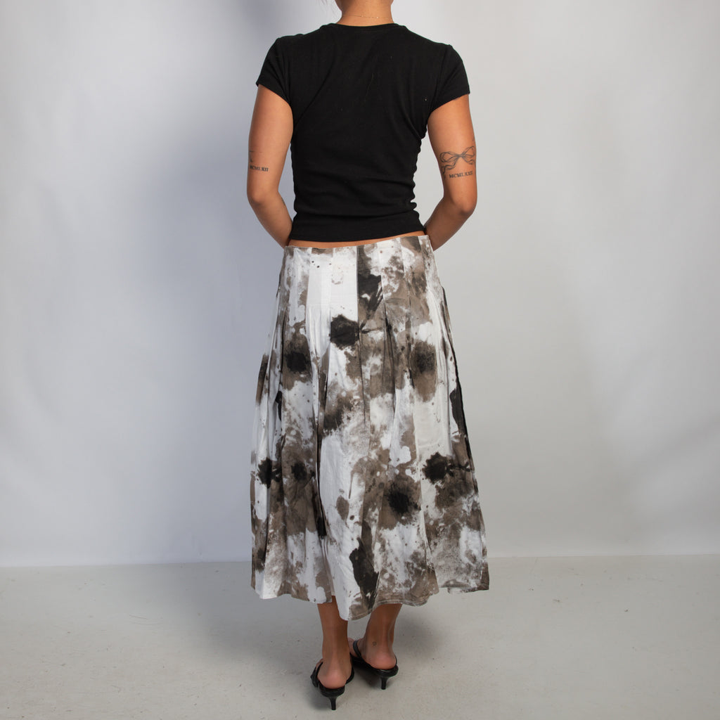 PATTERN MIDI SKIRT