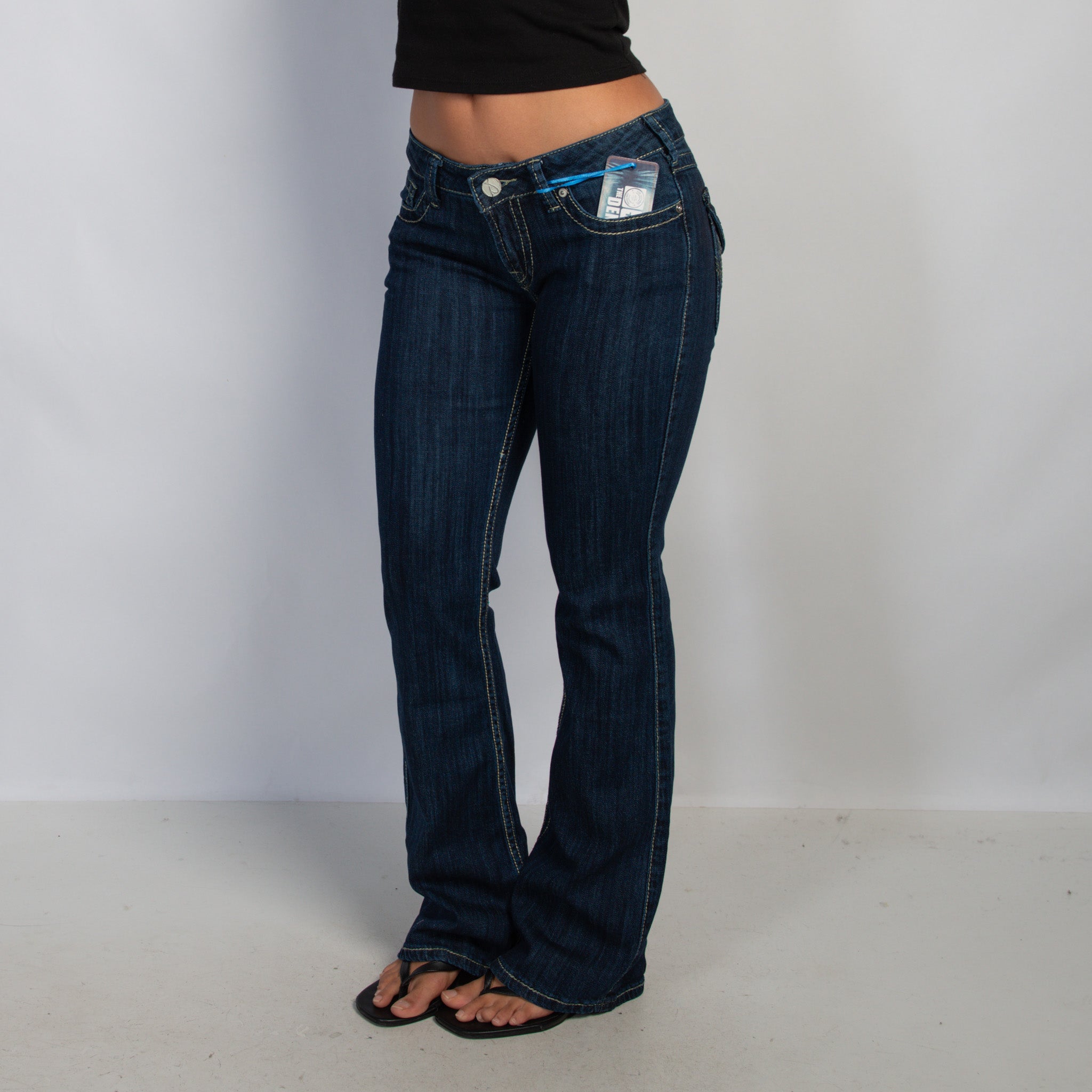 LOW RISE BOOTCUT JEANS