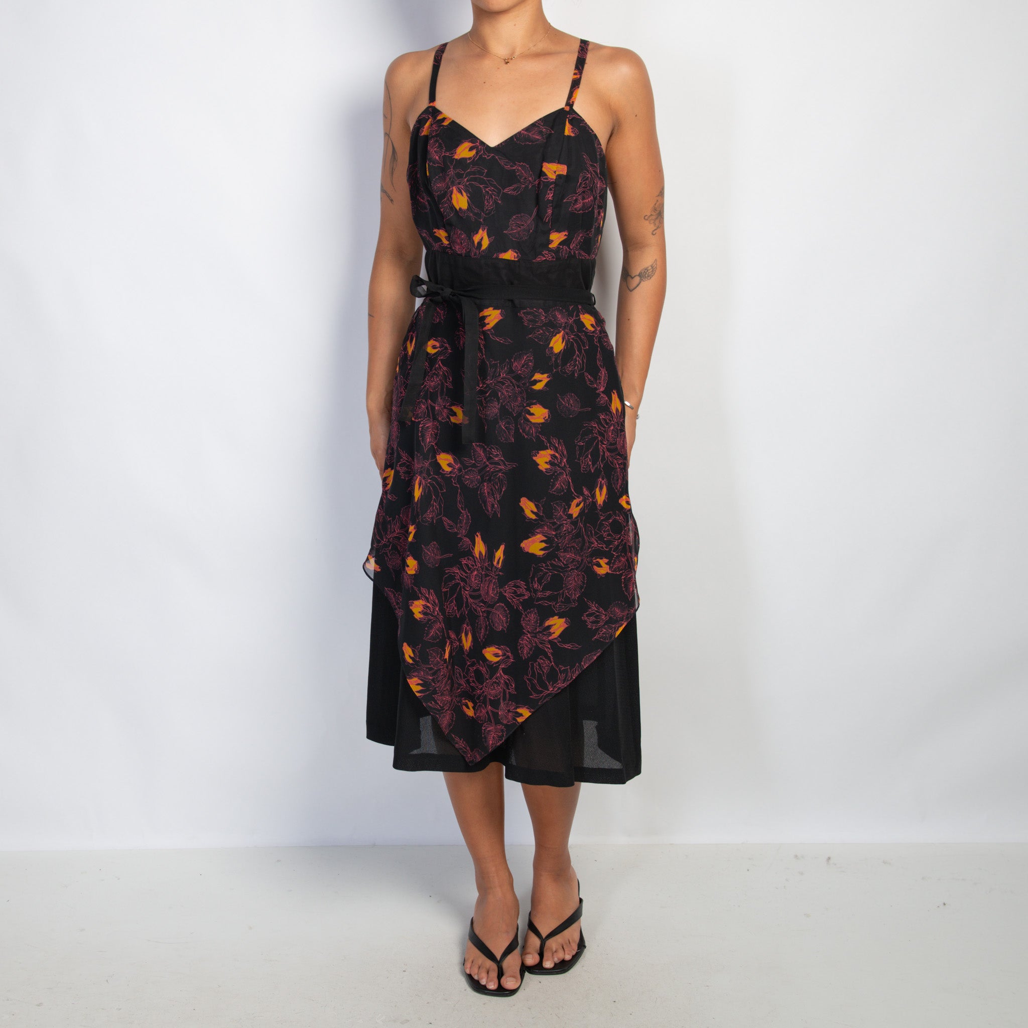 BLACK FLORAL MIDI DRESS