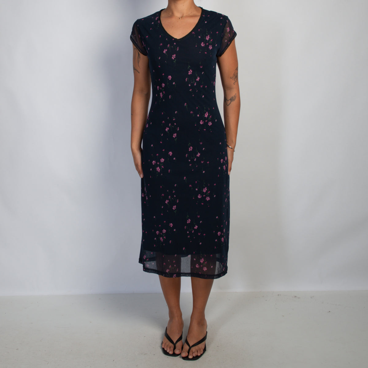 NAVY FLORAL MESH MIDI DRESS