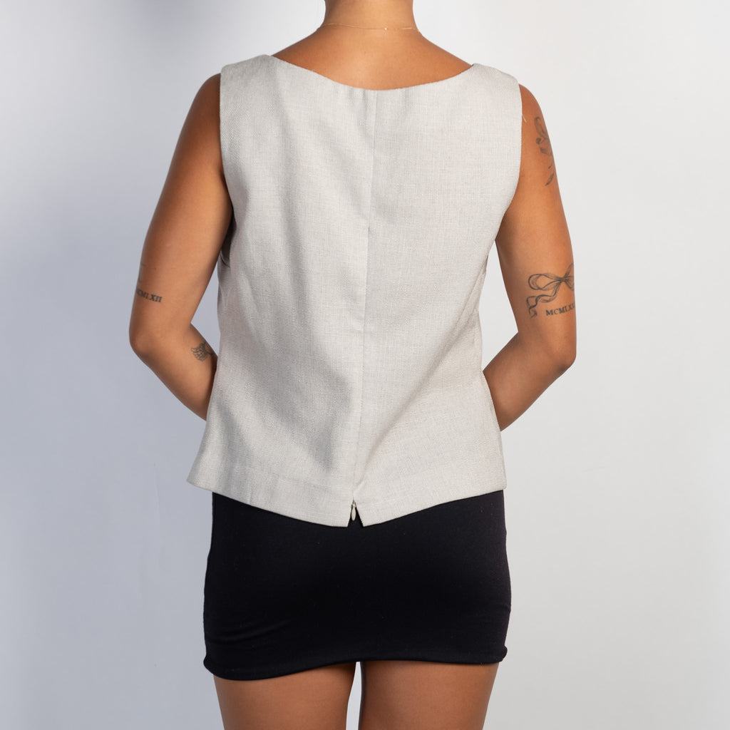 GREIGE SLEEVELESS TOP