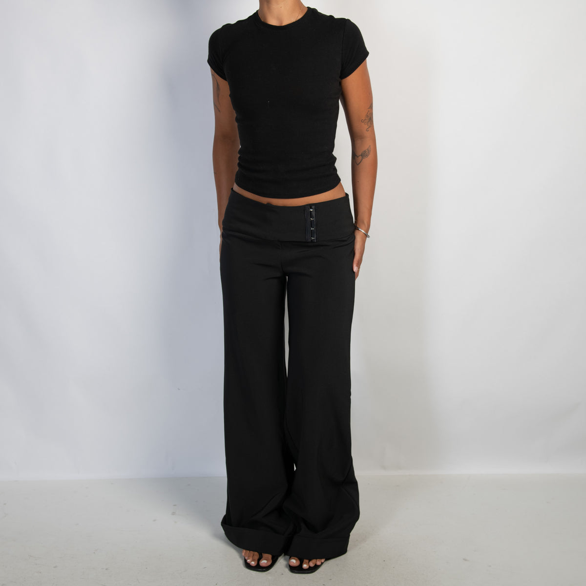 BLACK HOOK & EYE PANTS