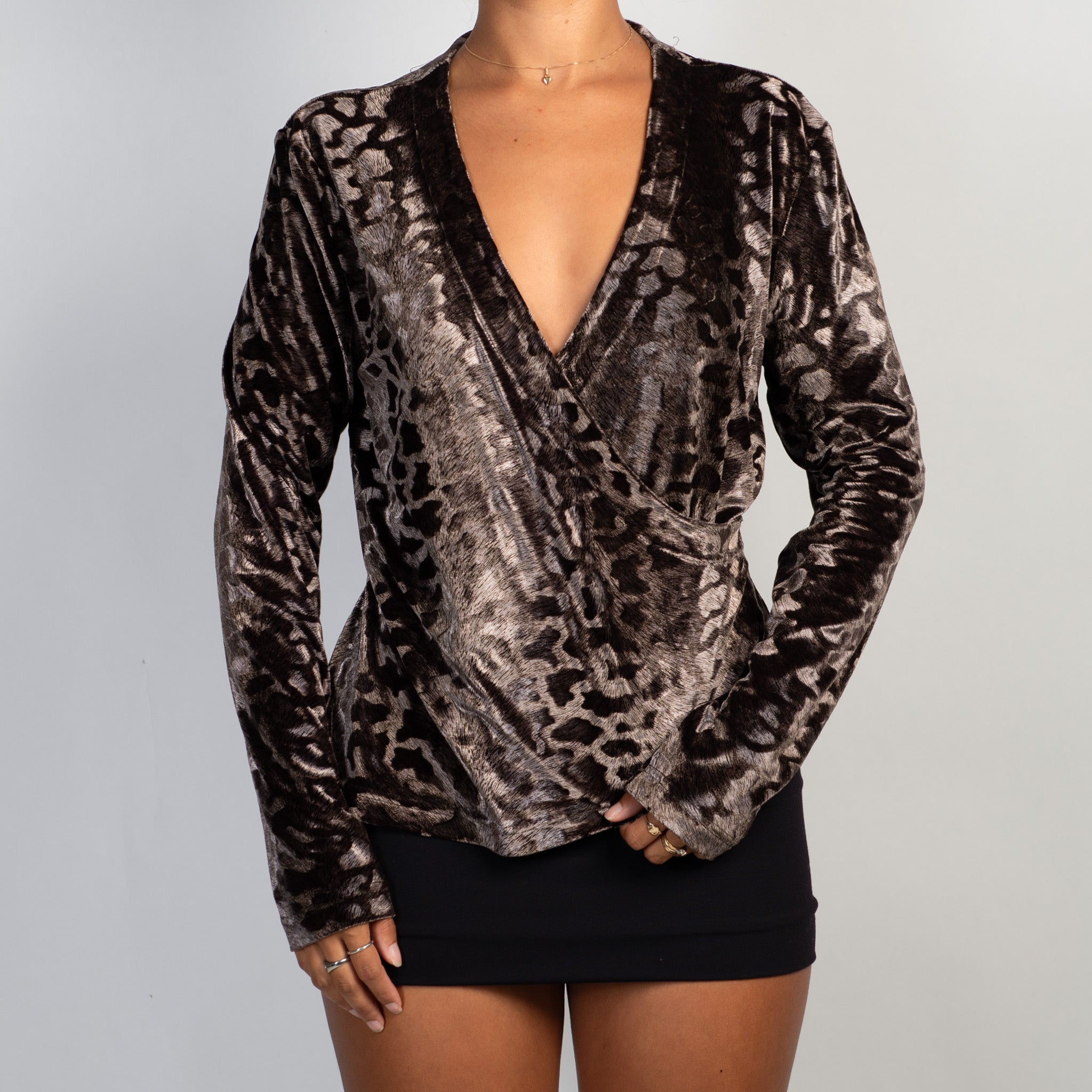 VELOUR PATTERN TOP