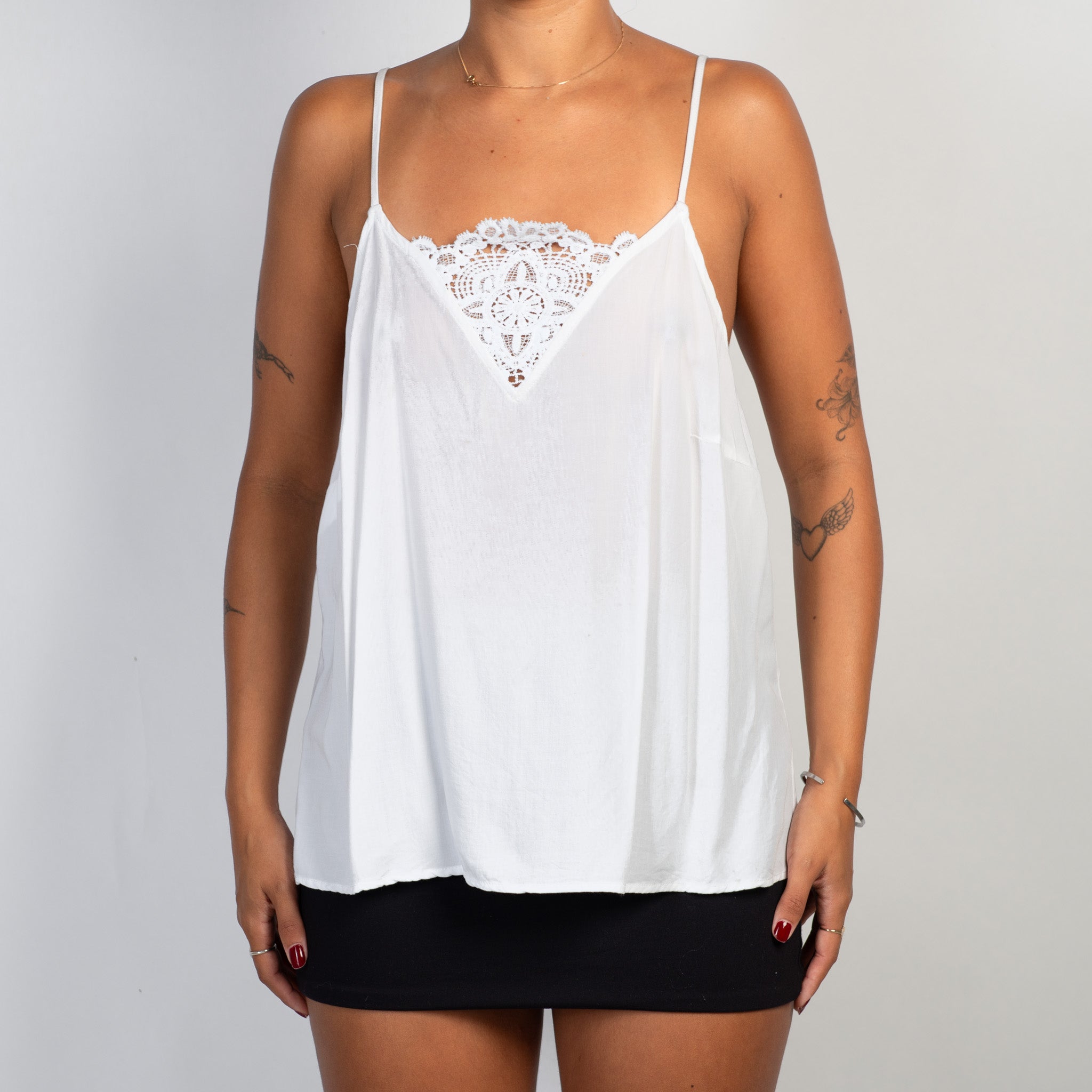 WHITE LOOSE FIT TOP